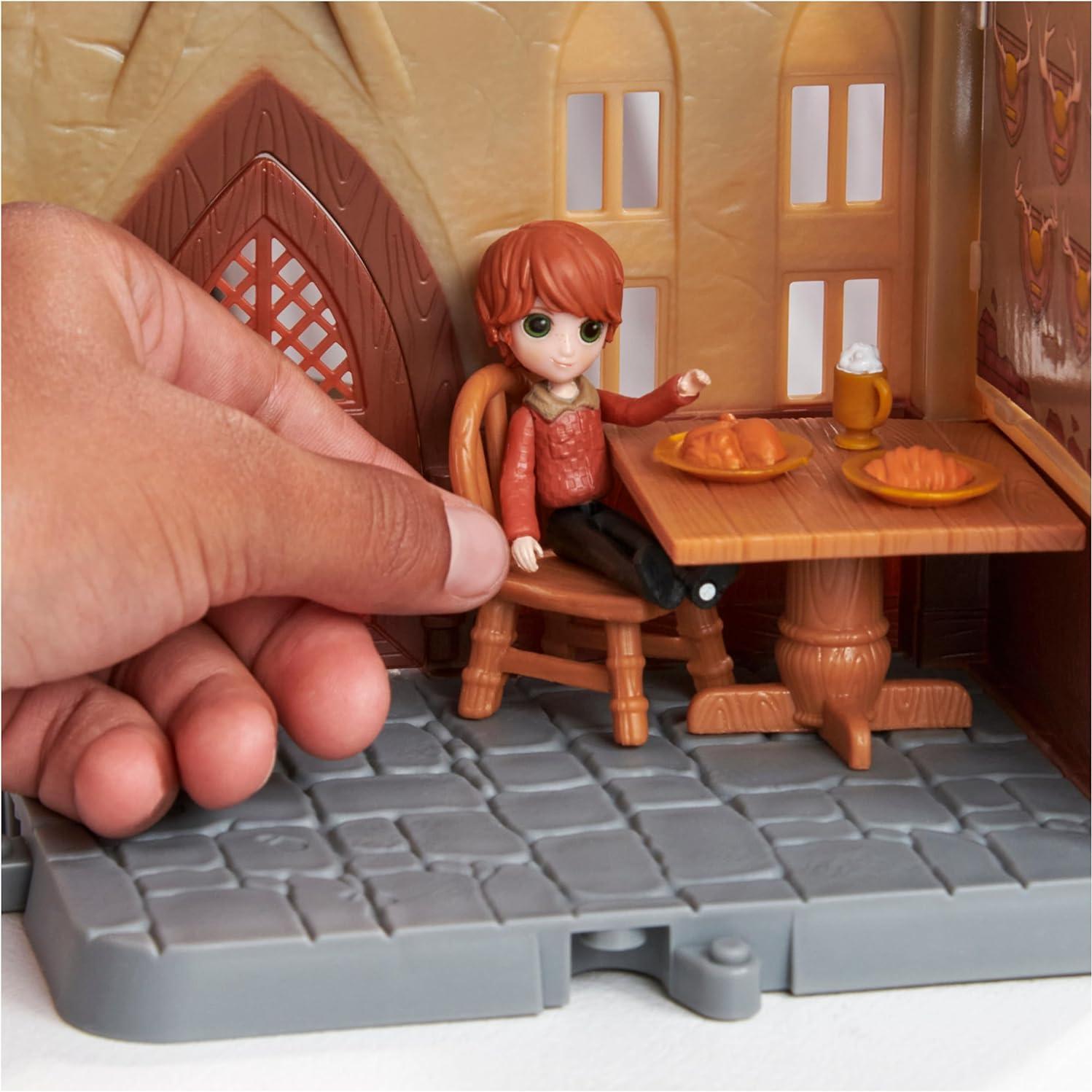 Set de Juego Tres Escobas Mágicas Harry Potter con Figuras