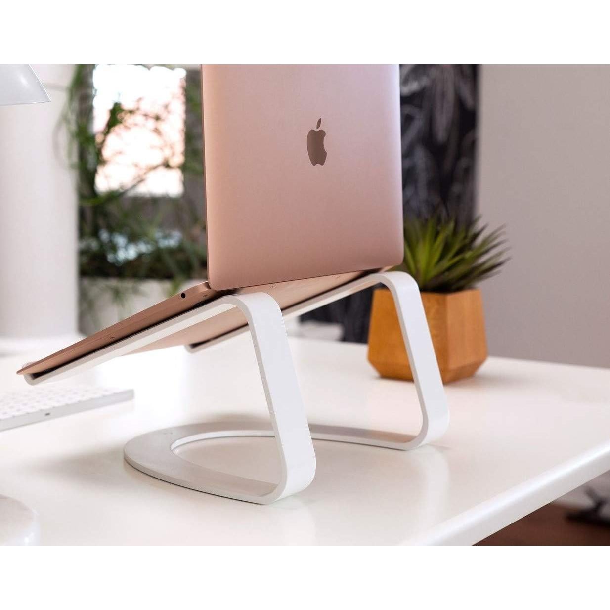 Moldura T Plástica Blanca Edge Supply 1.25" x 3.66 m para Proyectos