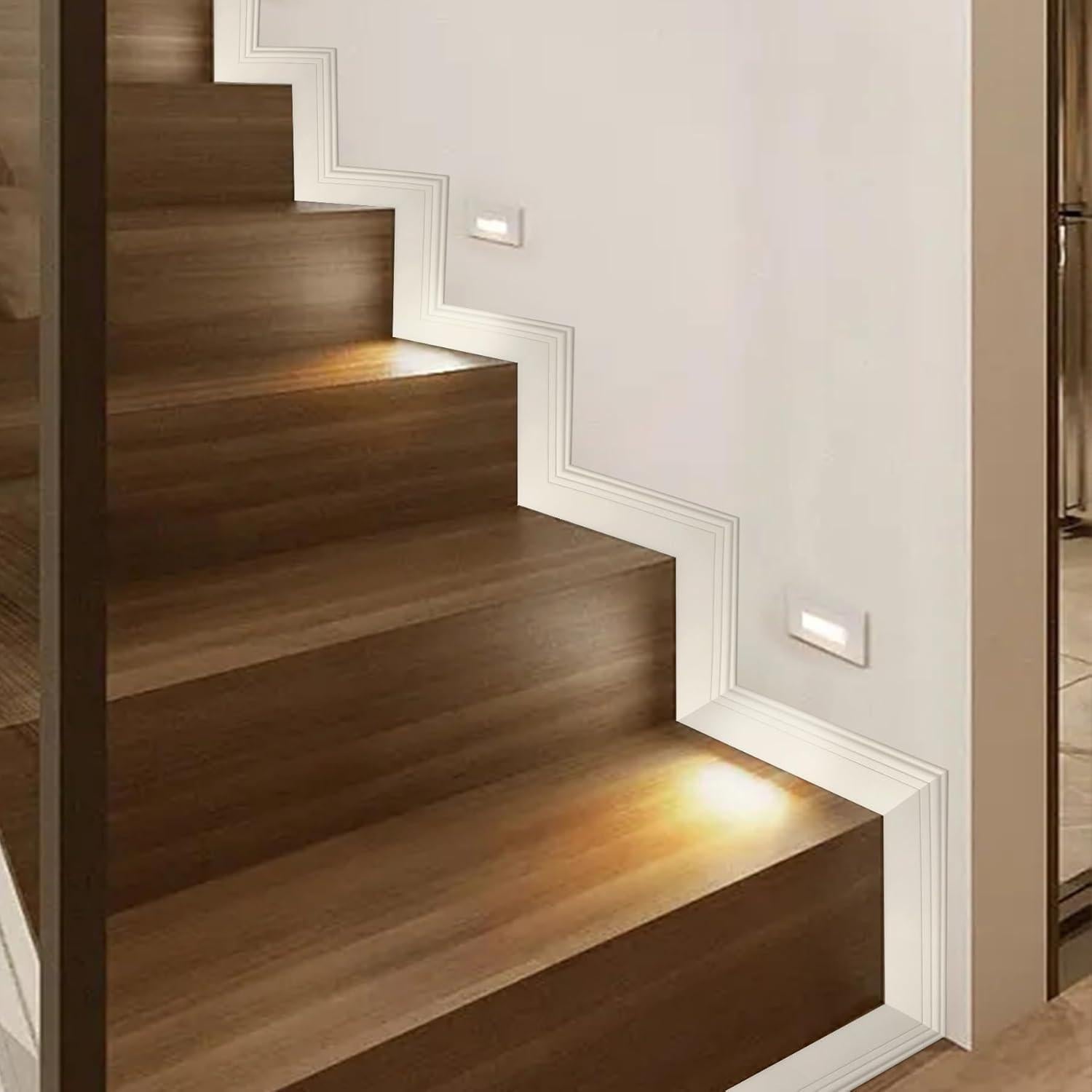 Moldura de Base Autoadhesiva Peelsticktrim 3m x 10cm Beige