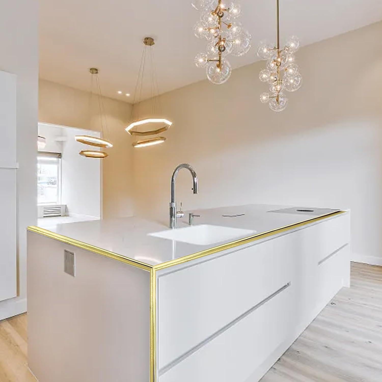 Moldura Autoadhesiva Dorada Faoaatin 3.05m para Pared y Techo