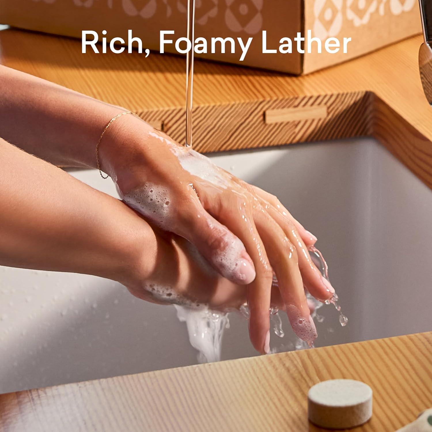 Dúo de Jabón de Mano Espumoso BLUELAND, 2 Dispensadores 266 ml