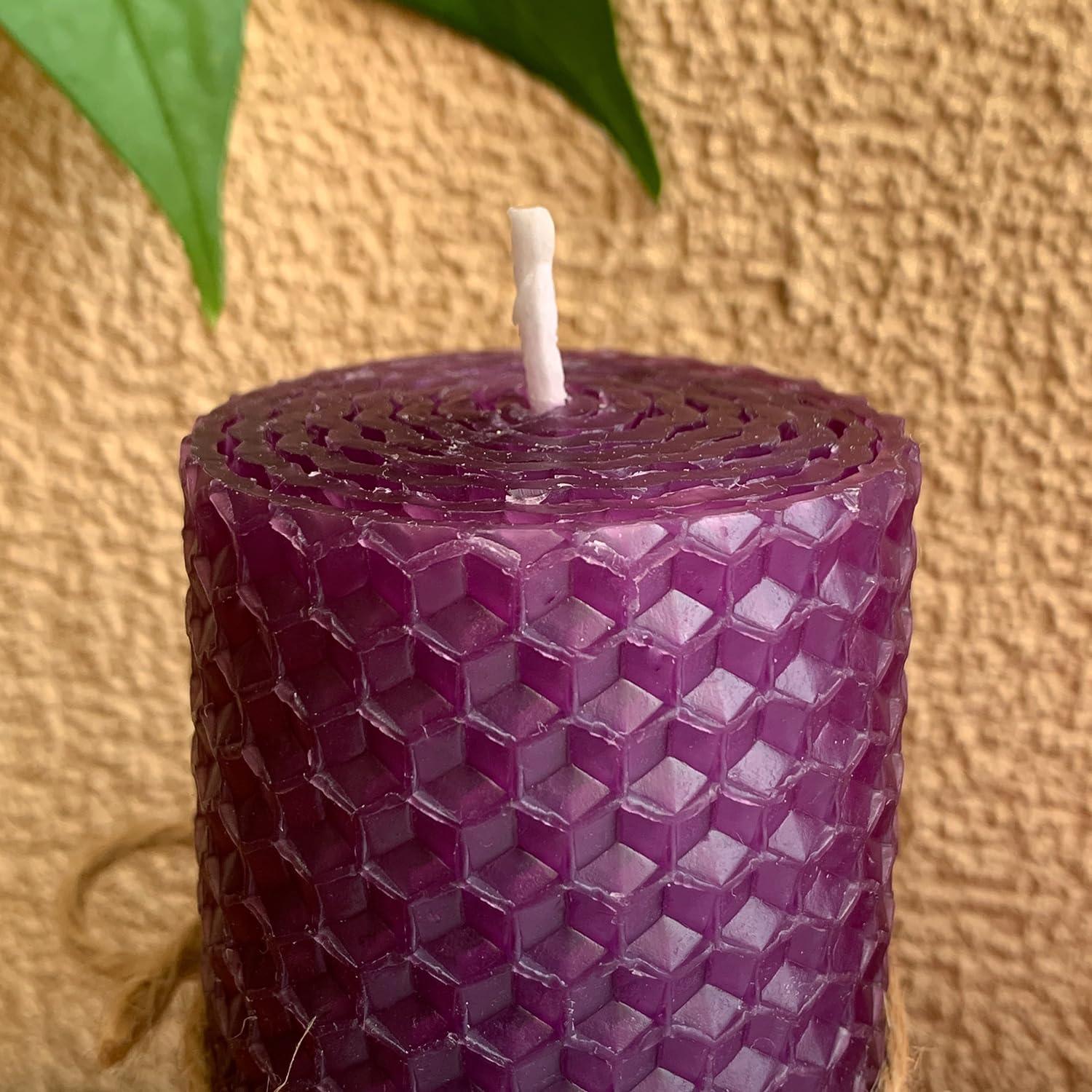 Juego de 4 Velas de Cera de Abeja Lacaser - 3 Moradas y 1 Rosa