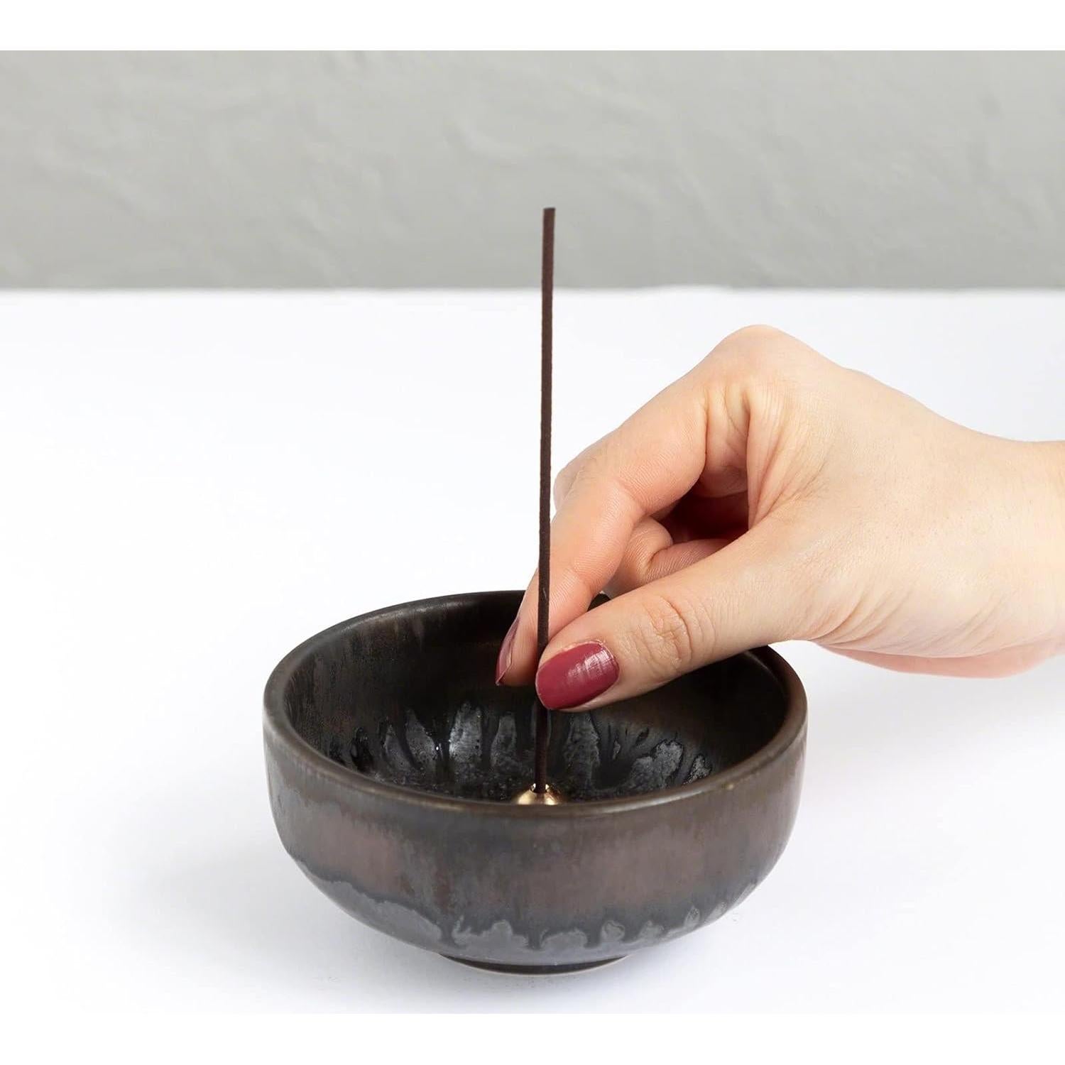 Varitas de Incienso Asayu Japón Madera de Agar 40g Bajo Humo