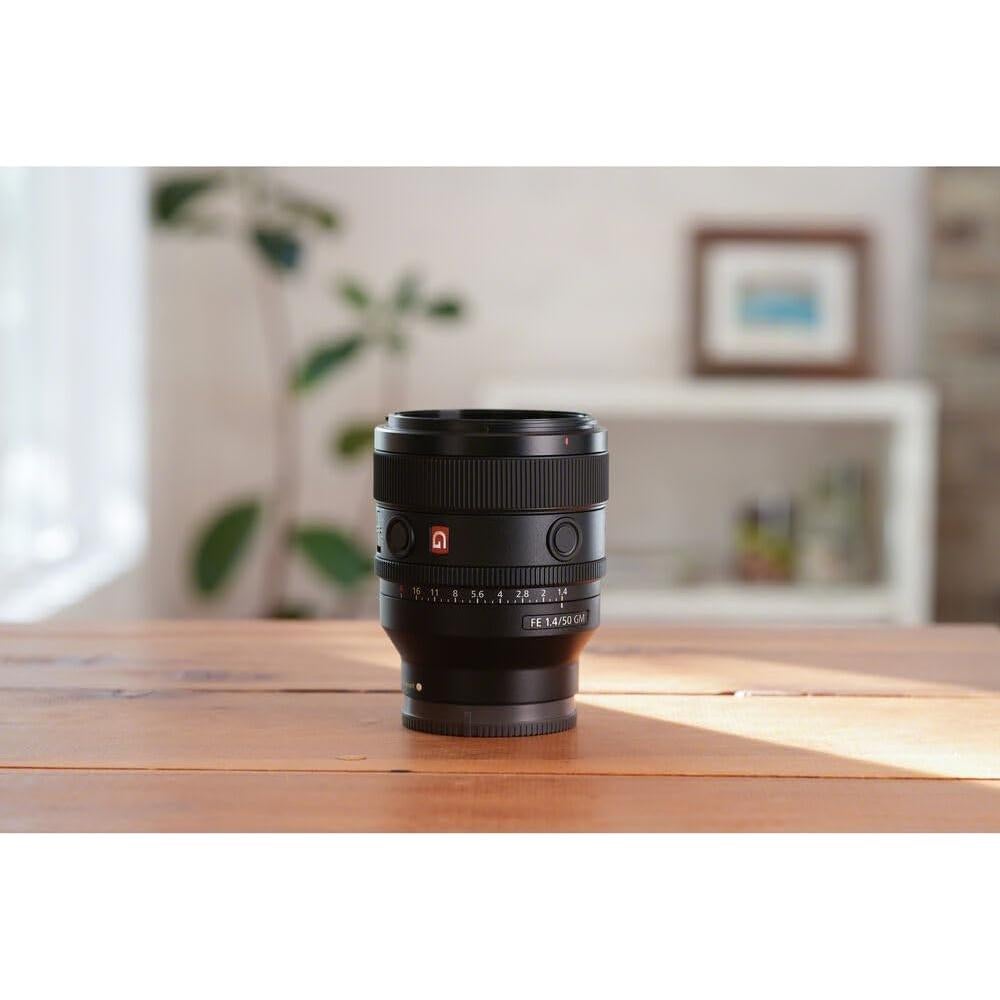Lente Sony FE 50mm f/1.4 GM + Kit de Filtros 67mm y Limpieza