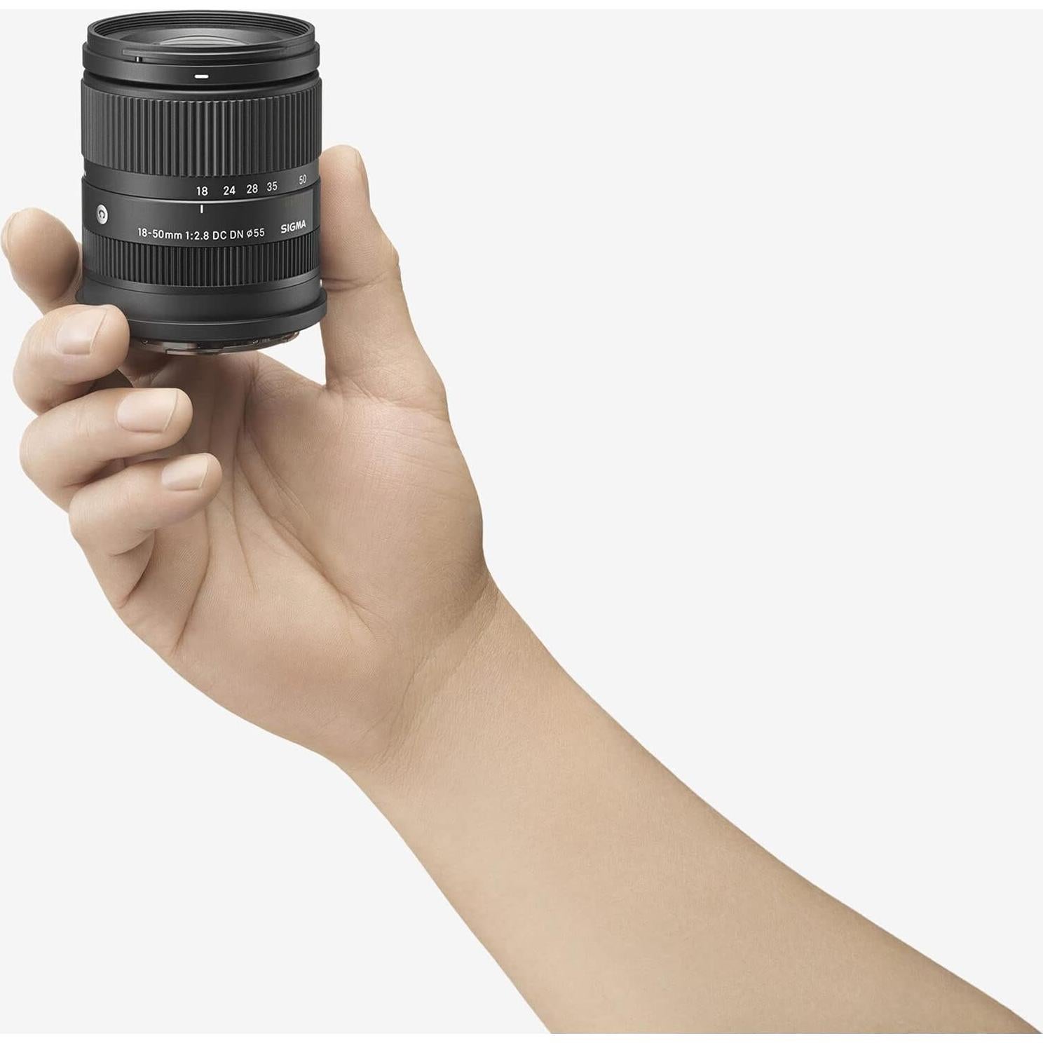 Lente Sigma 18-50mm f/2.8 DC DN para Sony E + Accesorios