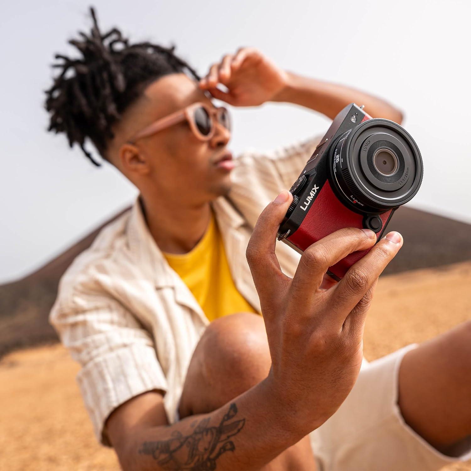 Lente Pancake Panasonic LUMIX S 26mm F8 S-R26 Compacto