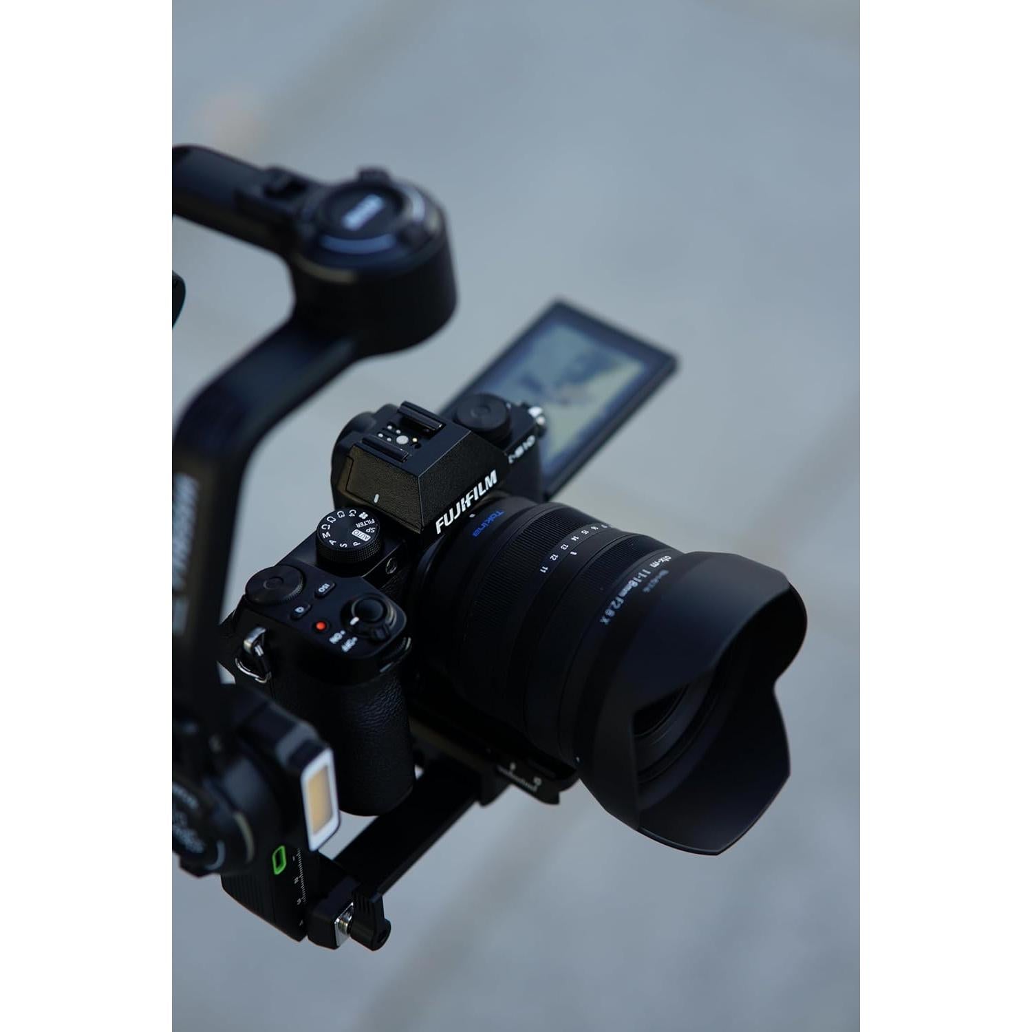 Lente Tokina ATX-M 11-18mm f/2.8 para FUJIFILM X