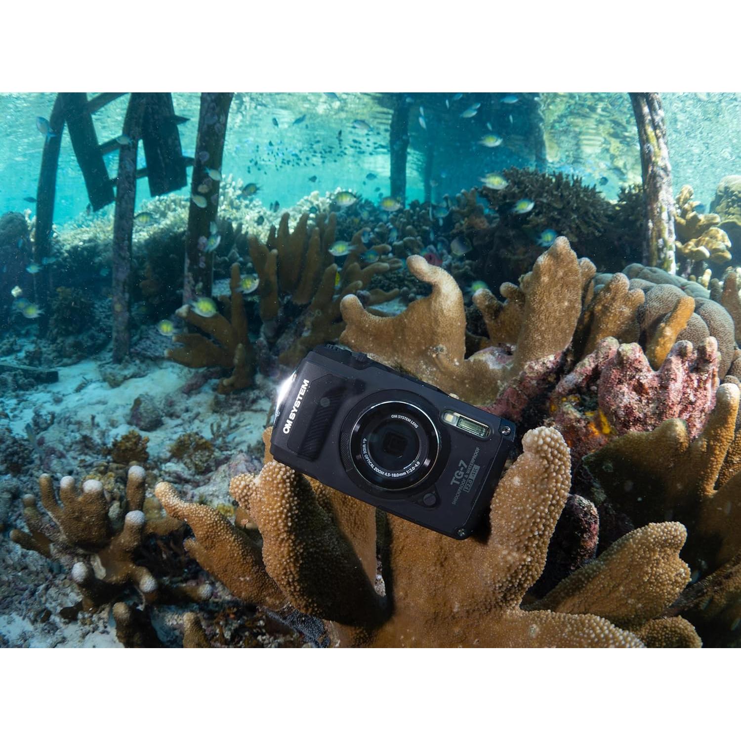 Cámara Submarina OM System Tough TG-7 Negra 12MP 4K Impermeable