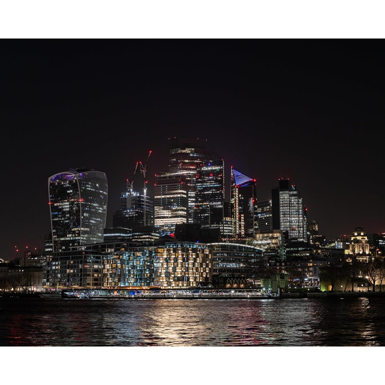 Lente Zoom Compacto Sony SEL2450G F2.8 24-50mm