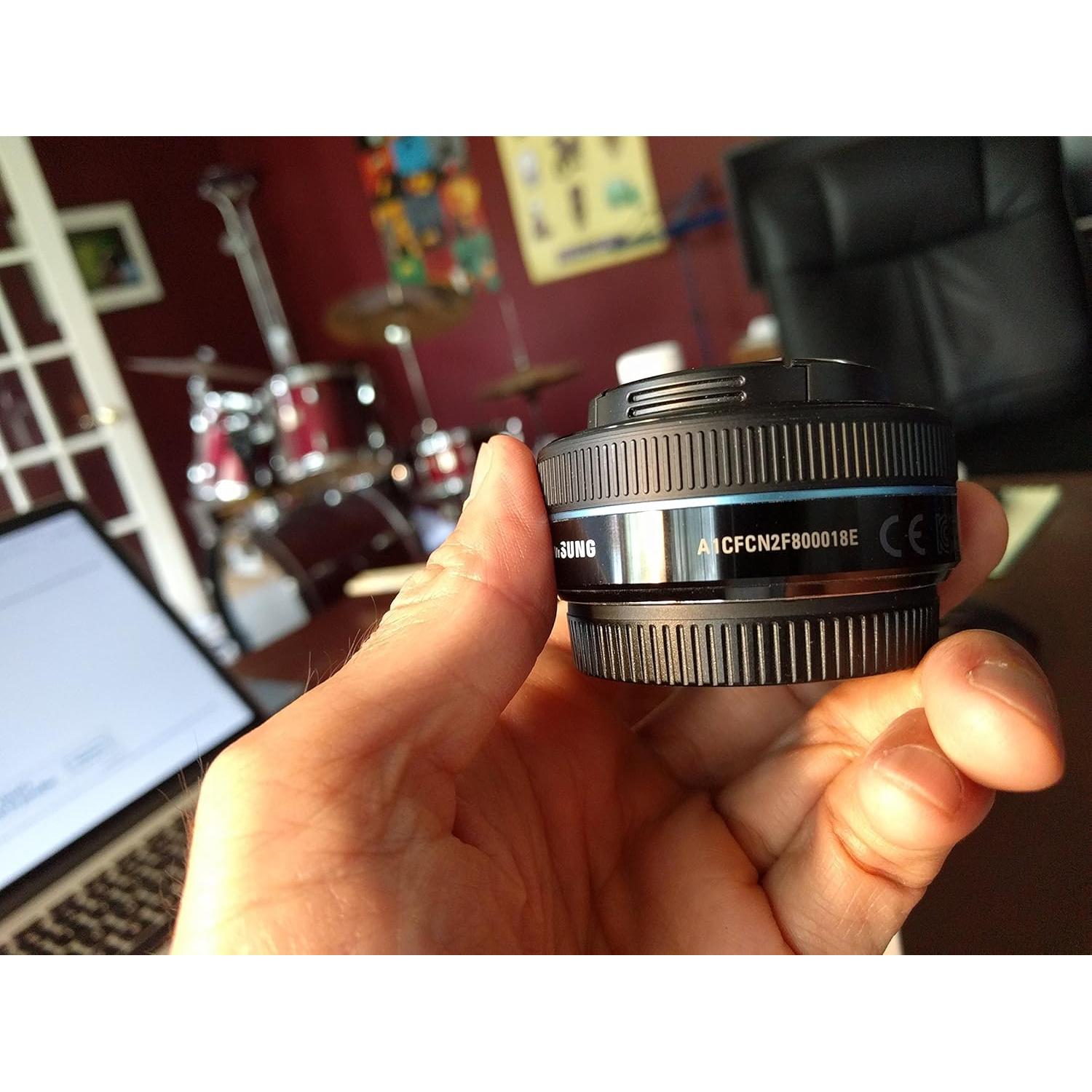 Lente Pancake Samsung EX-W16NBUS 16mm f/2.4 para Cámaras NX