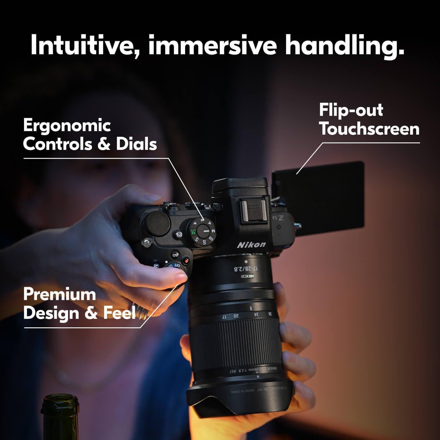 Cámara Sin Espejo Nikon Z5 II con Lente Gran Angular 24-50mm