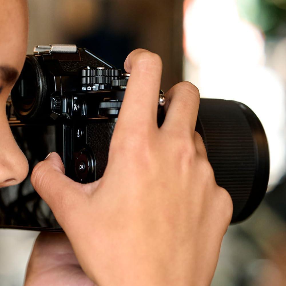 Cámara Sin Espejo Nikon Z f con Lente 24-70mm f/4 - 24.5MP