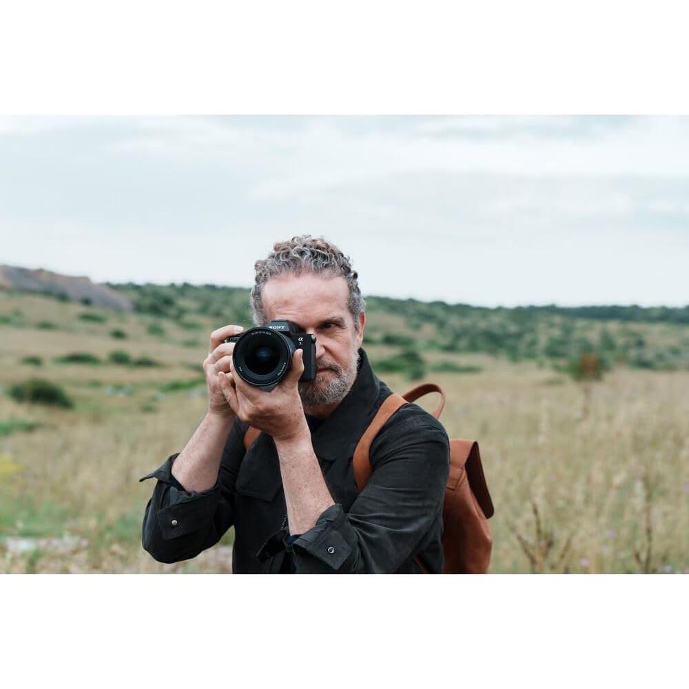 Lente Gran Angular Zoom Sony FE 16-35mm f/2.8 GM II + Accesorios