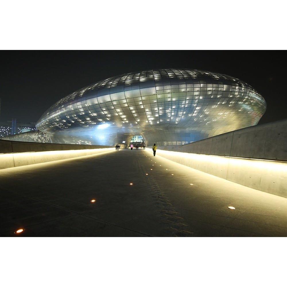 Lente Gran Angular Rokinon DS 10mm T3.1 para Canon EF-S