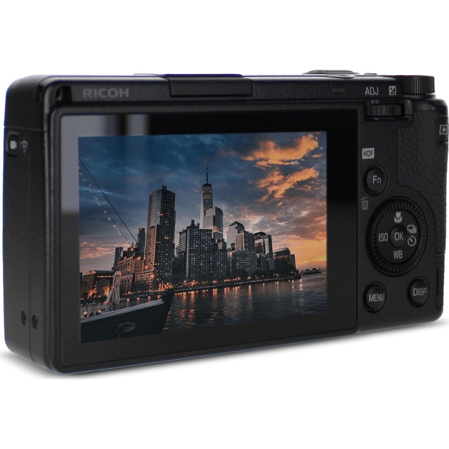 Cámara Digital Compacta Ricoh GR III HDF 24.2MP + Accesorios