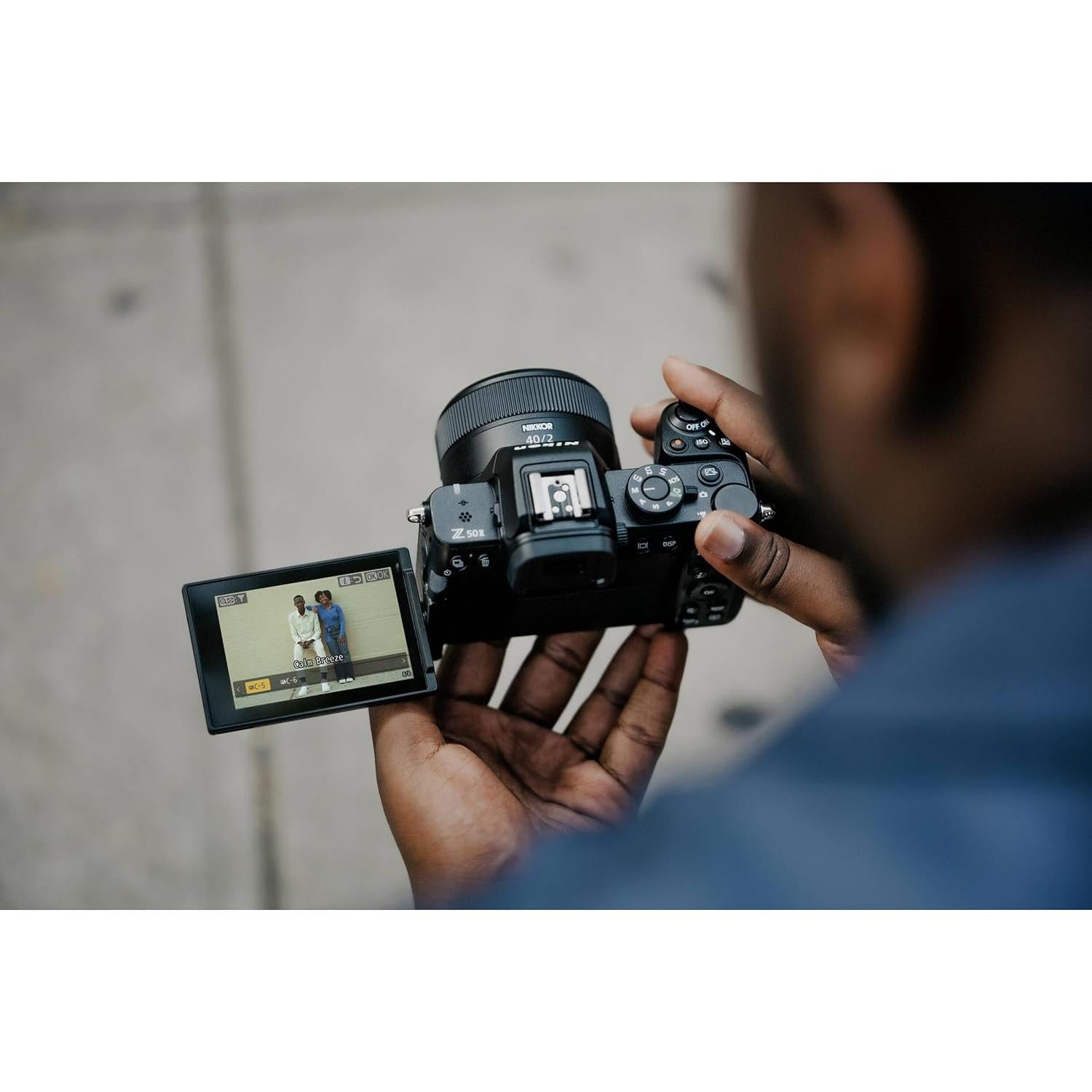 Cámara Digital Sin Espejo Nikon Z50II con Lente 16-50mm y Accesorios