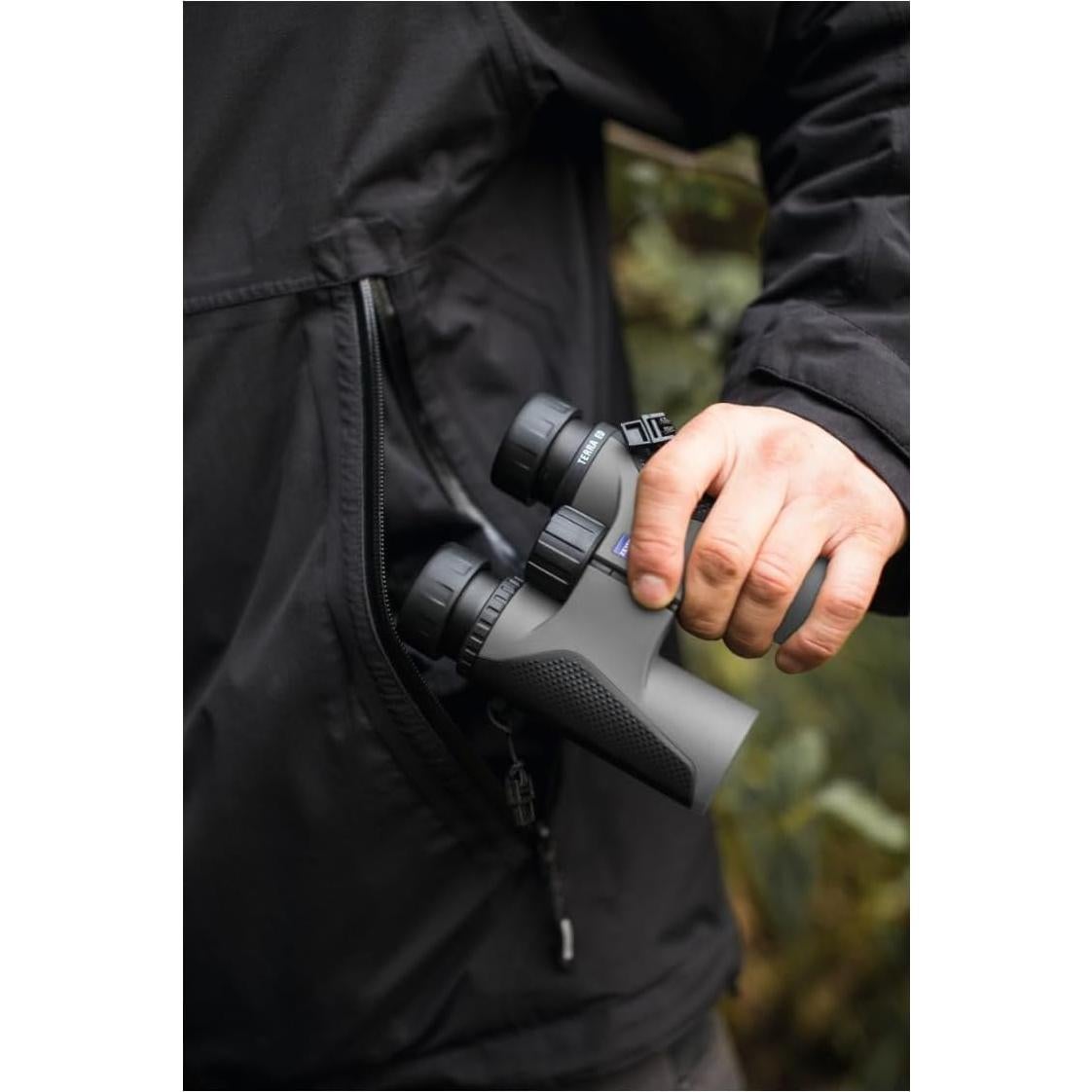 Binoculares Zeiss Terra ED 10x42 Compactos con Kit de Cuidado