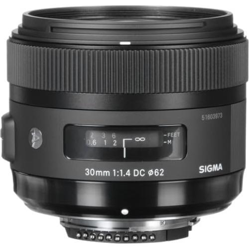 Lente Sigma 30mm f/1.4 DC HSM Art para Nikon F + Accesorios