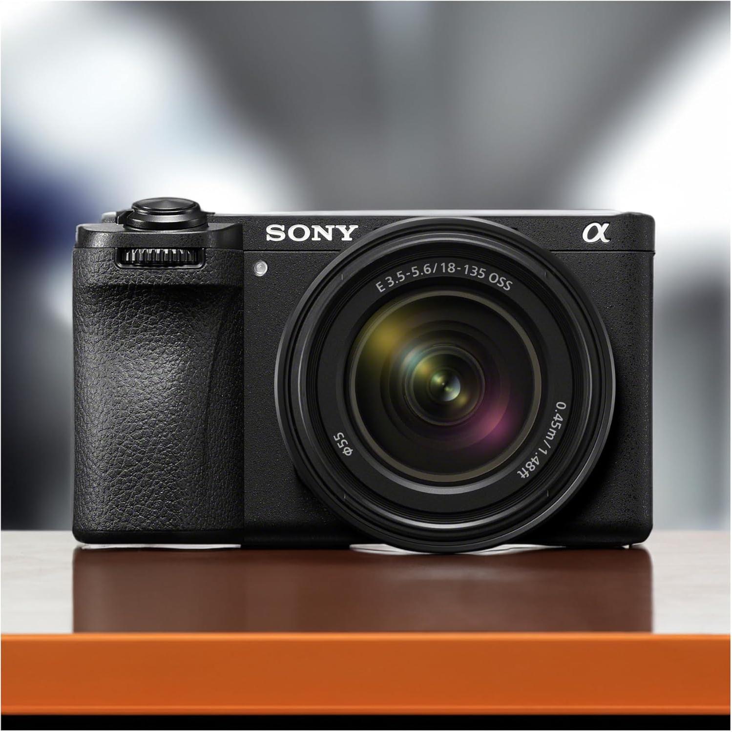 Cámara Híbrida Sony Alpha 6700 APS-C con Lente 18-135mm