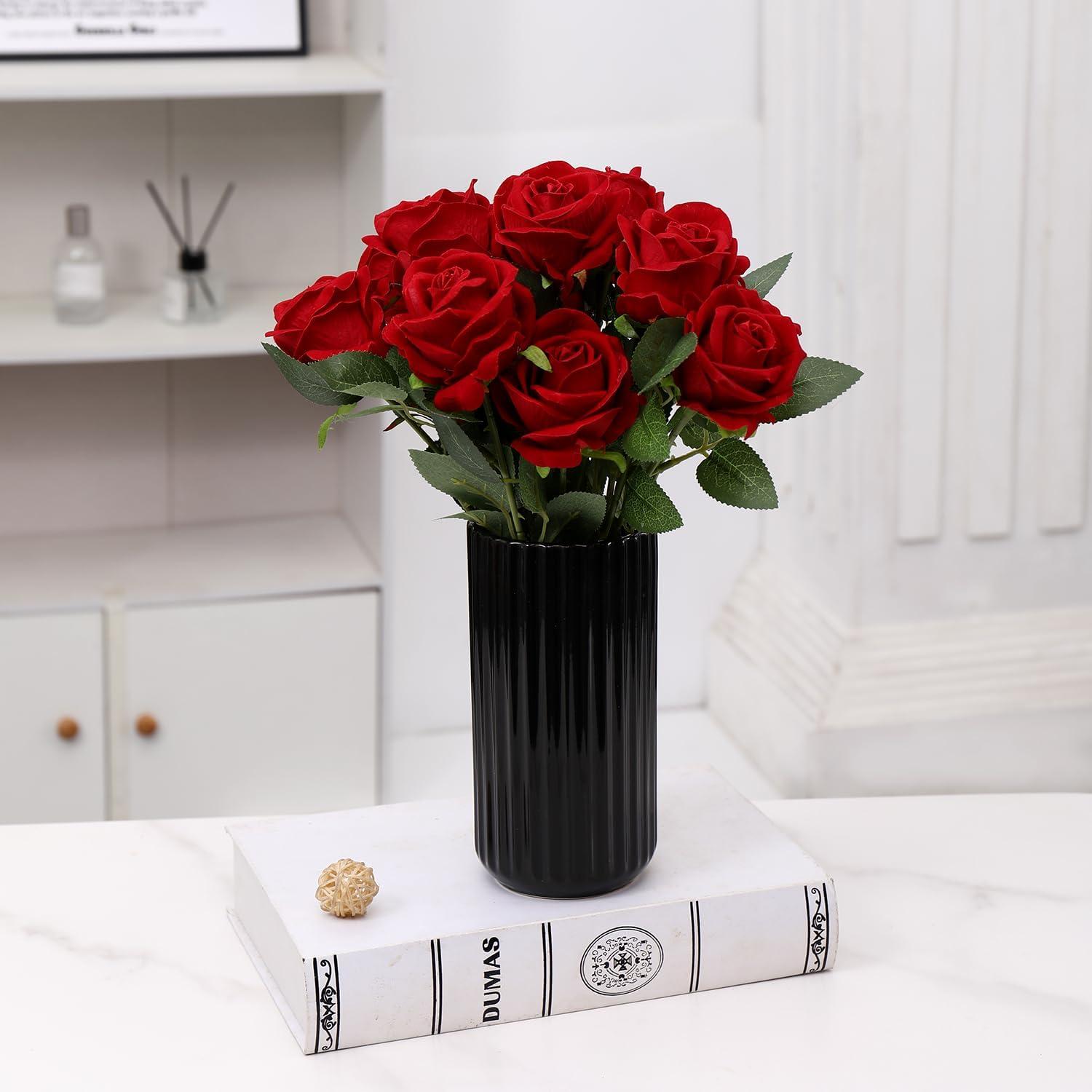 Jarrón Cerámica Negra YANWE1 Alto Estriado 20 cm