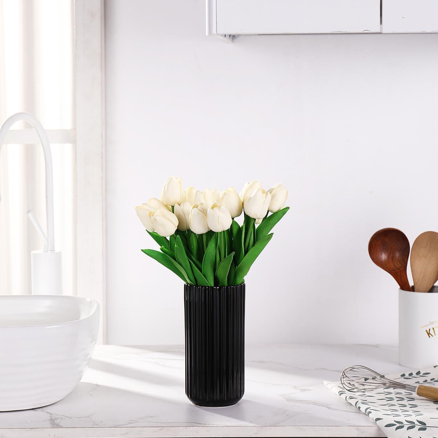 Jarrón Cerámica Negra YANWE1 Alto Estriado 20 cm