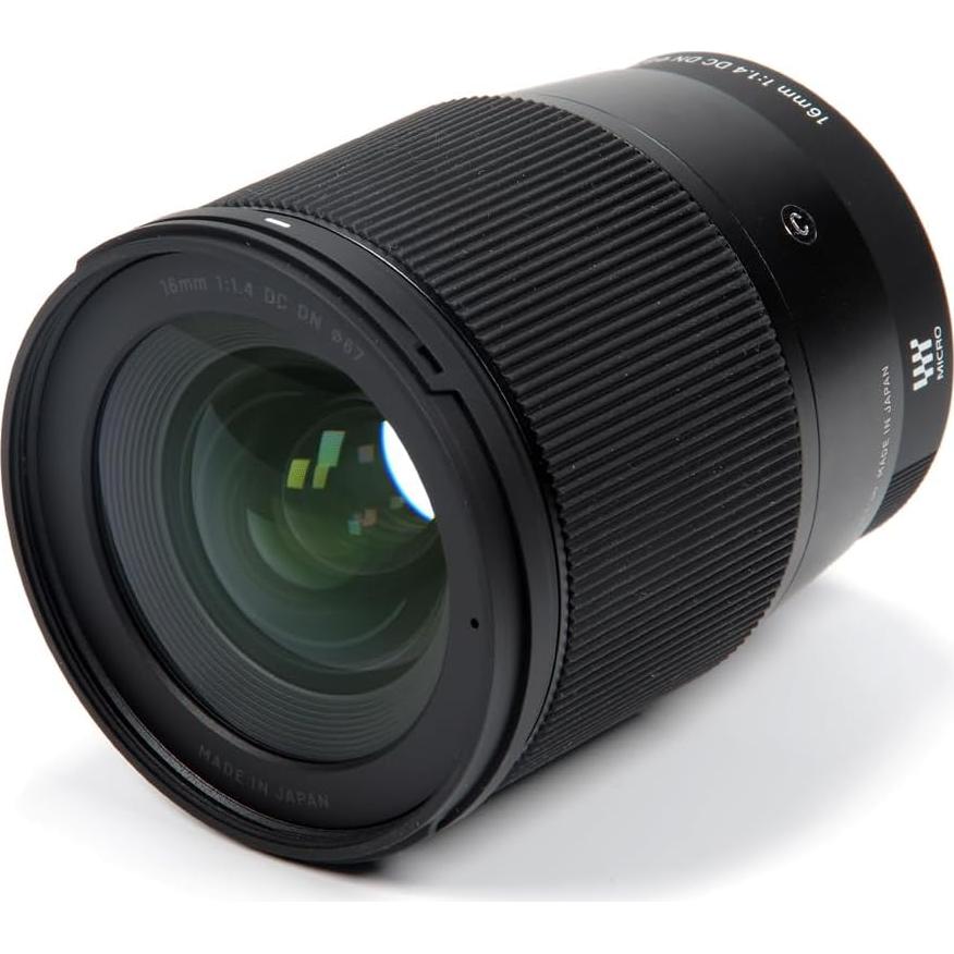 Lente Sigma 16mm f/1.4 DC DN Micro Cuatro Tercios + Kit 7 Piezas