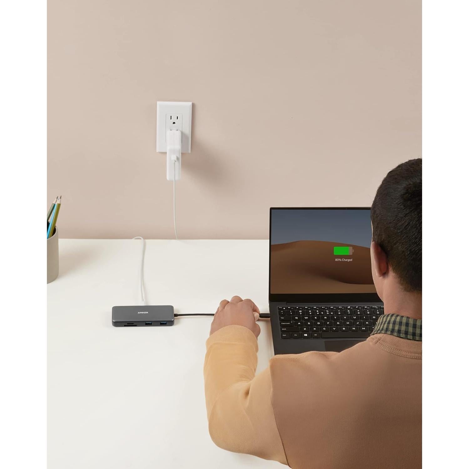 Hub USB-C Anker 555 8-en-1 85W HDMI 4K 10Gbps para MacBook