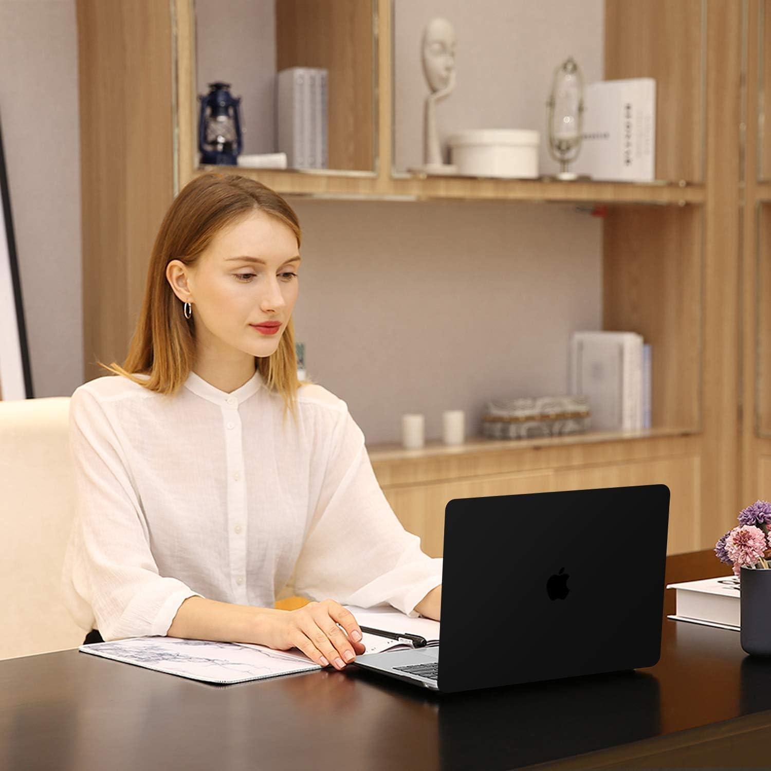 Funda MOSISO para MacBook Air 13.3" M1 2022-2018 Negra