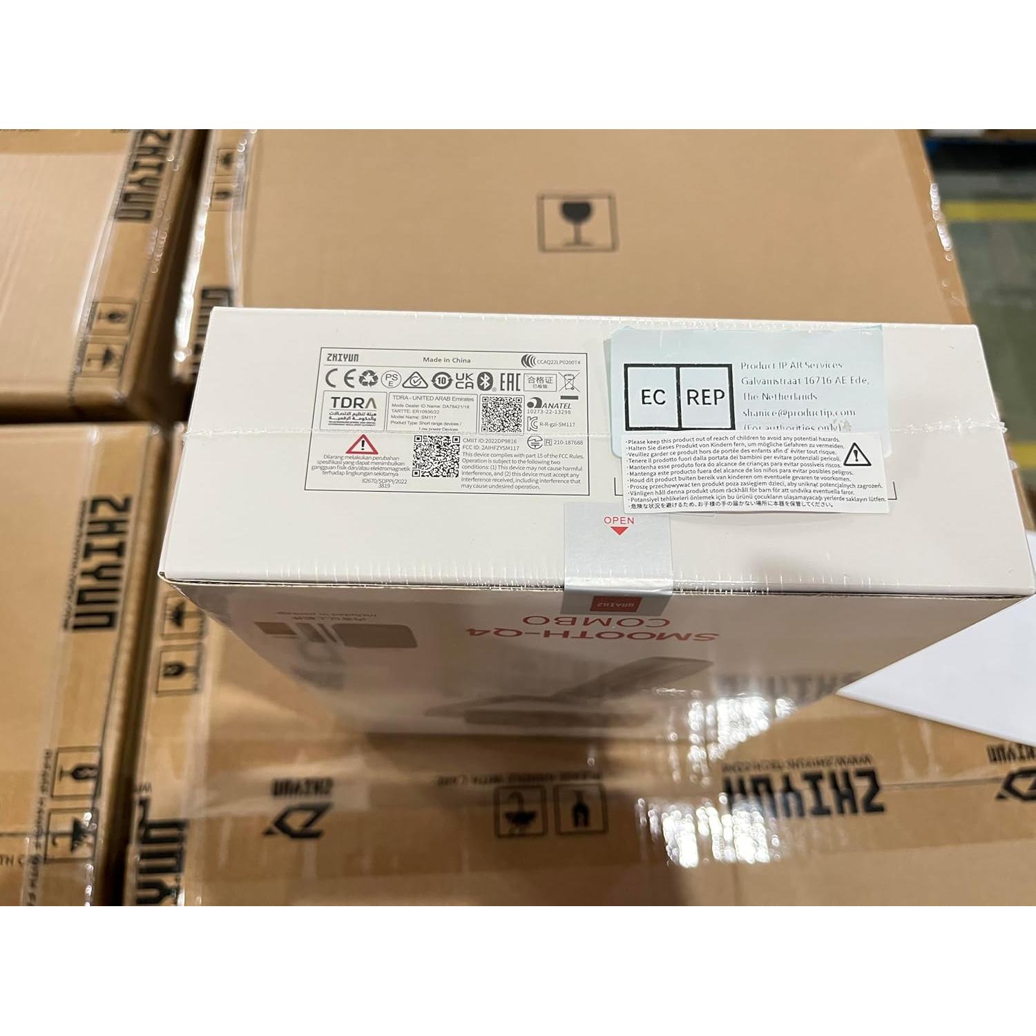 Estabilizador Gimbal ZHIYUN Smooth Q4 Combo 3 Ejes Plegable