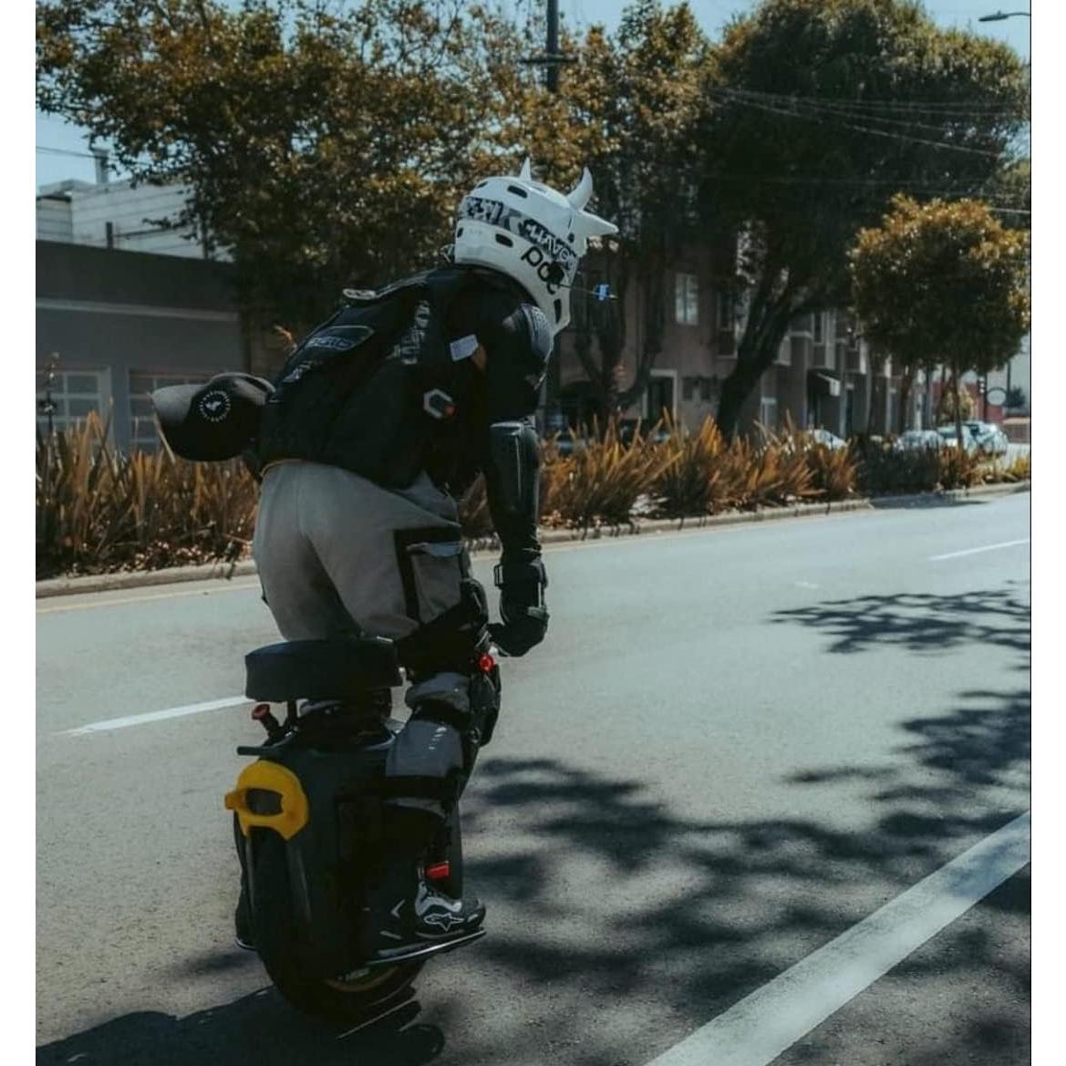 Cuernos Diabólicos Helmet Flair Grandes Magnéticos para Casco