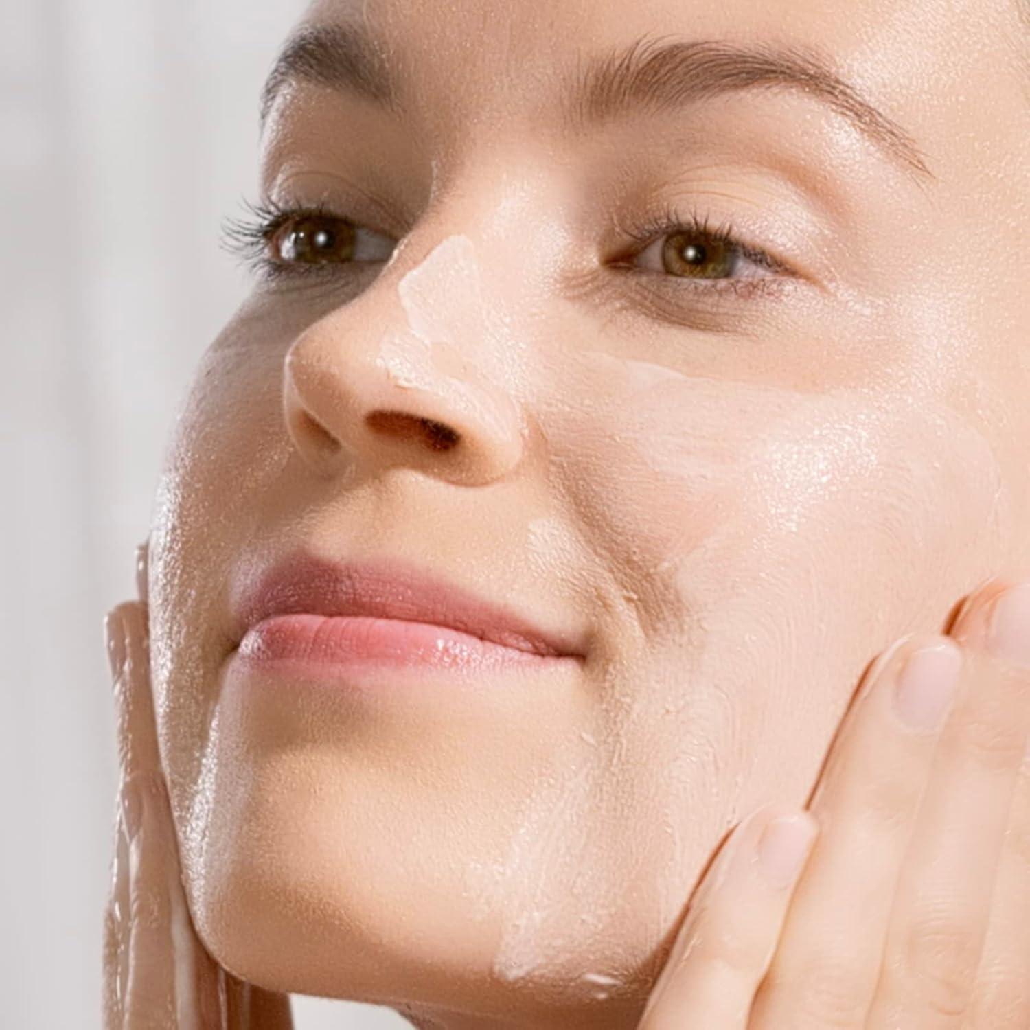 Limpiador Exfoliante Profundo TATCHA 142g - Elimina Suciedad y Aceite