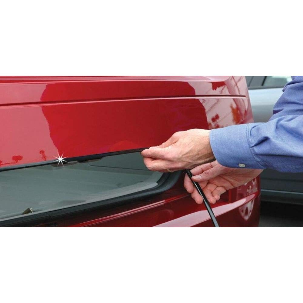 Protector de Bisel U-Channel Cowles 5.49m Negro para Autos