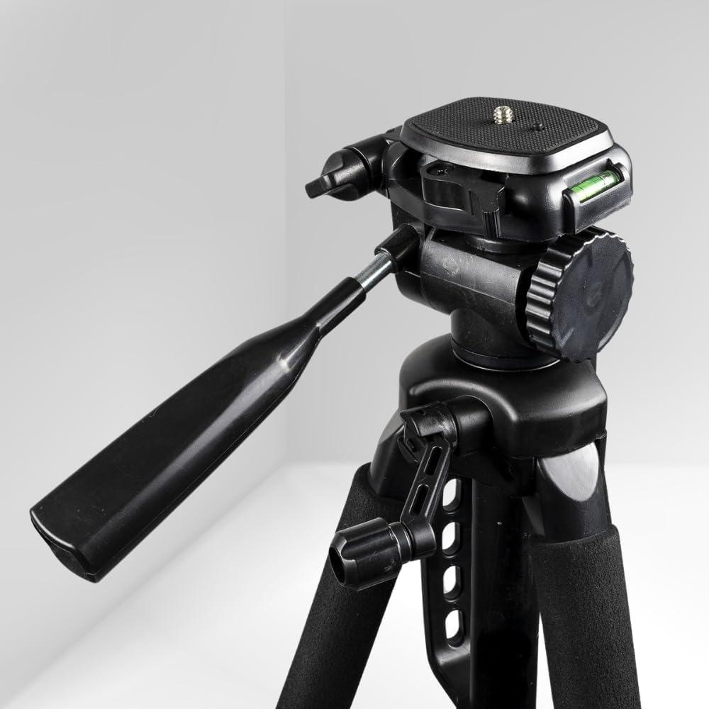 Trípode de Aluminio Ultimaxx 60" (152.4 cm) para DSLR