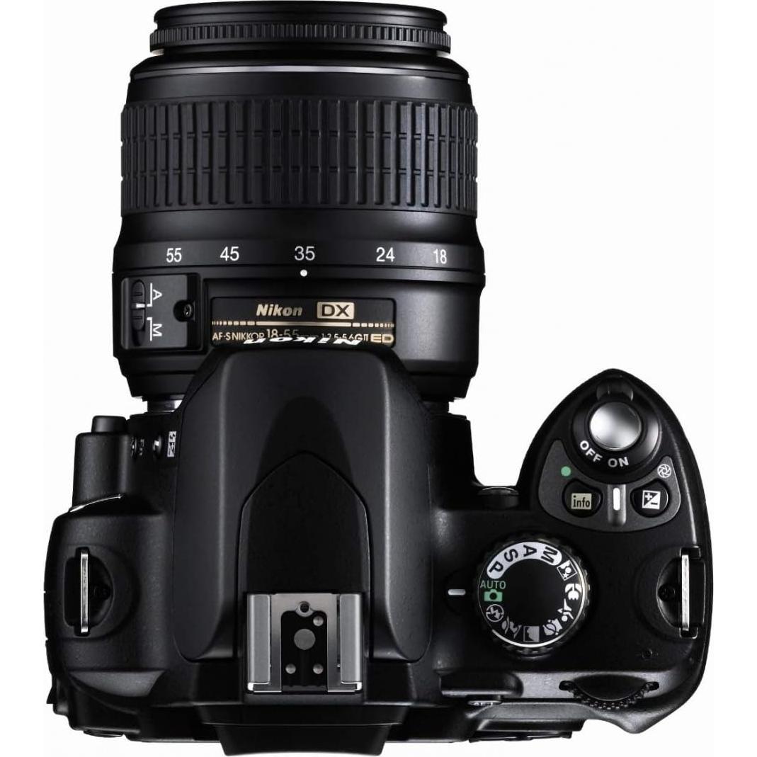 Cámara DSLR Nikon D40 6.1MP con Lente 18-55mm (Renovada)