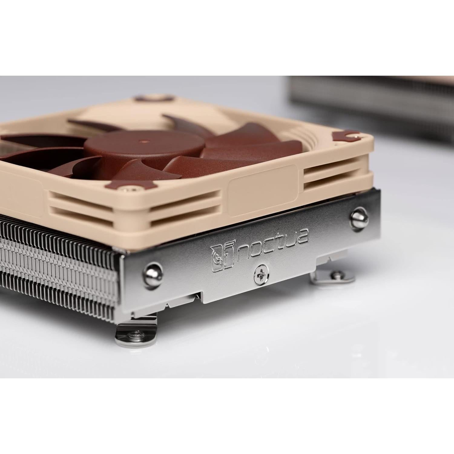 Enfriador de CPU Noctua NH-L9i Bajo Perfil 37mm para Intel
