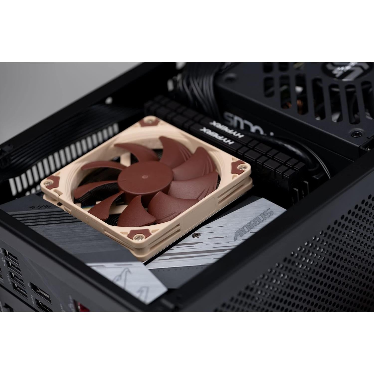 Enfriador de CPU Noctua NH-L9i Bajo Perfil 37mm para Intel