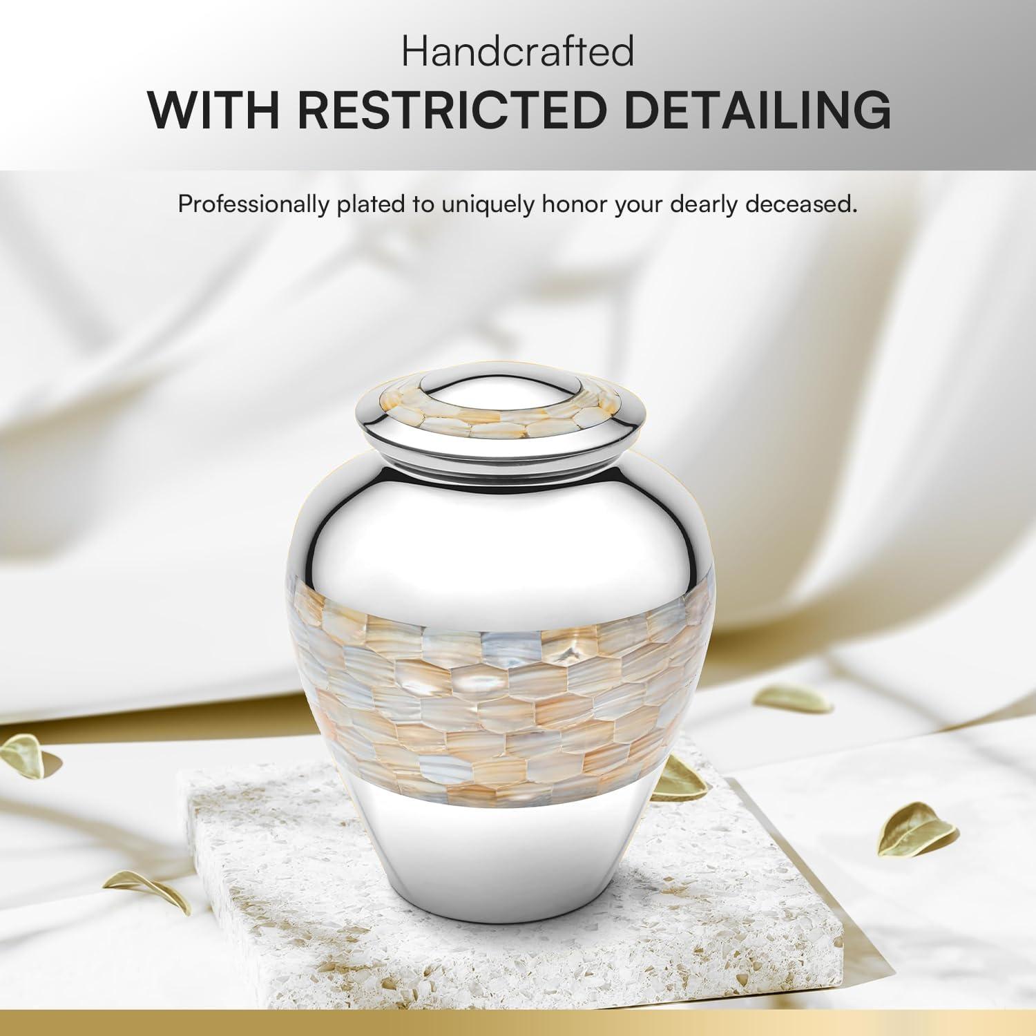 Urna de cremación grande SIMCS de madreperla plateada 22.86 cm