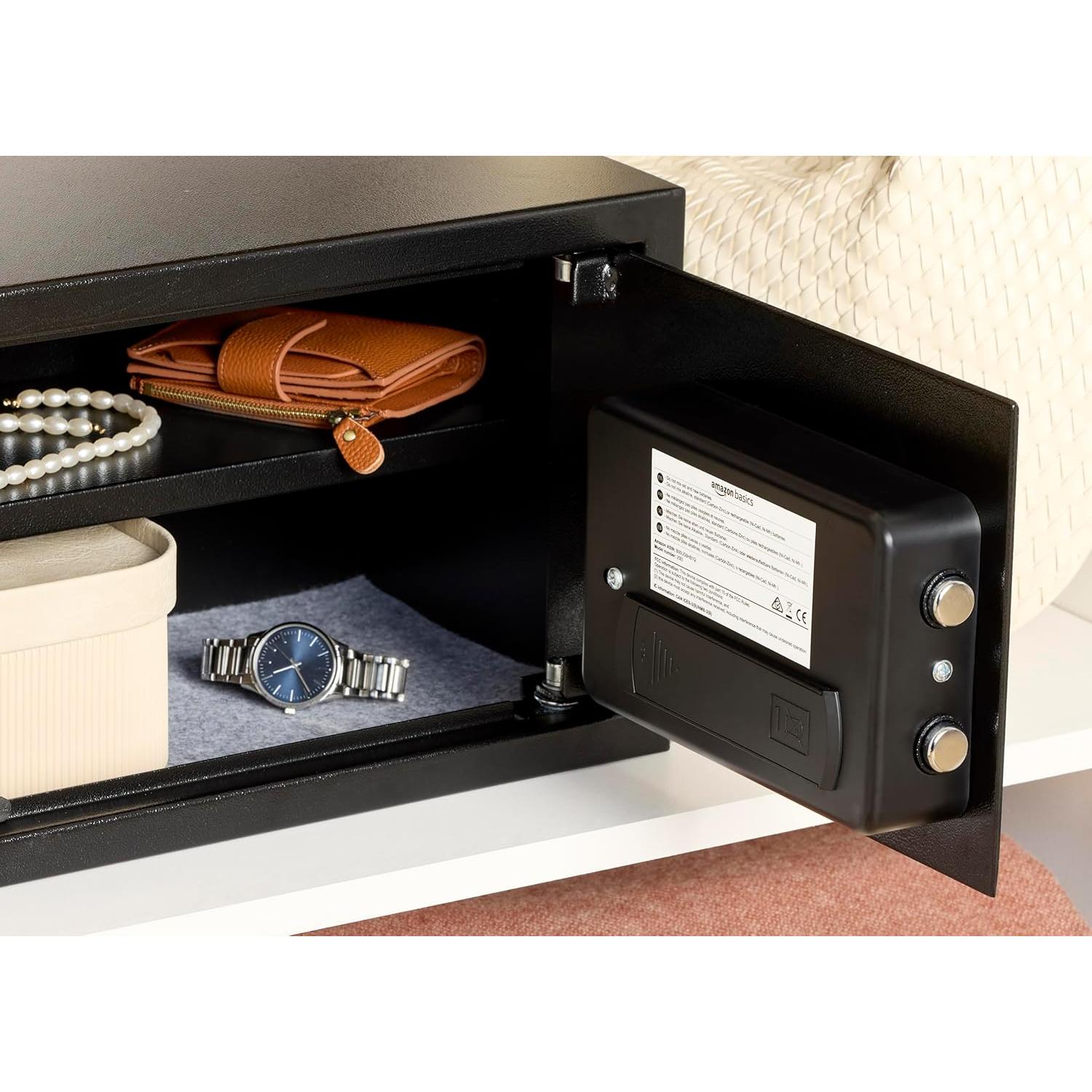 Caja Fuerte Electrónica Amazon Basics 14 Litros Acero Negra