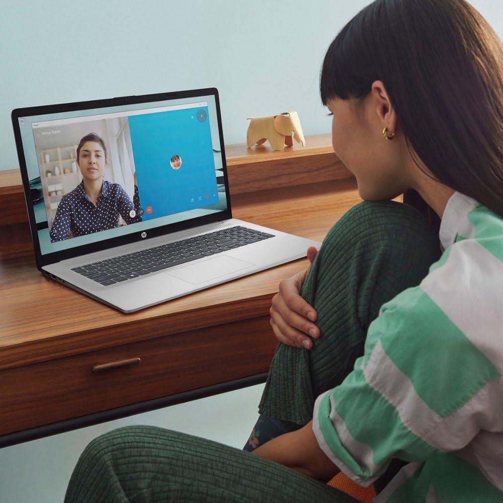 HP Portátil 15.6" i3-1215U 12ª Gen, 12GB RAM, 512GB SSD, Plata