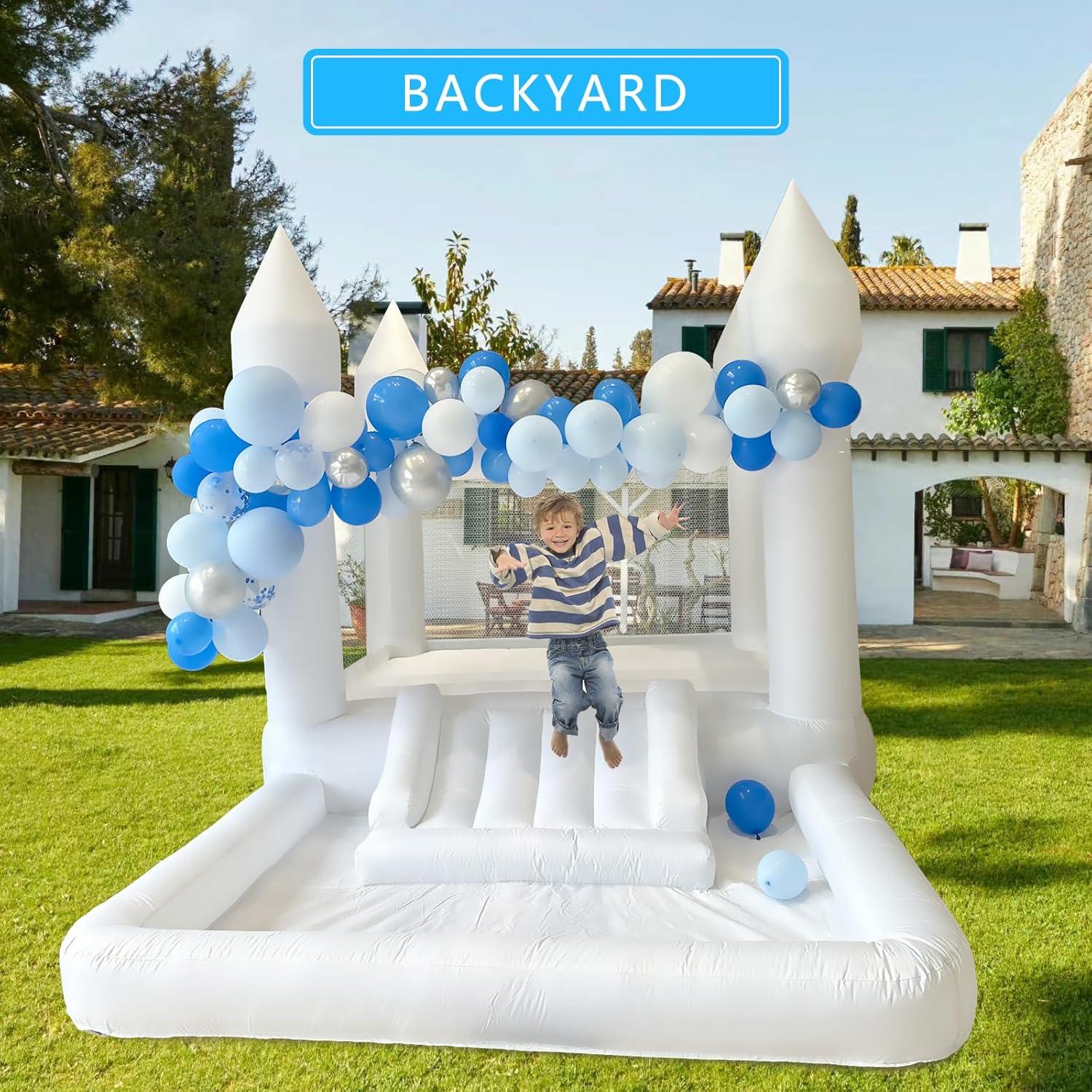 Castillo Hinchable Blanco Milazul 3.96x2.5x2.5m con Accesorios