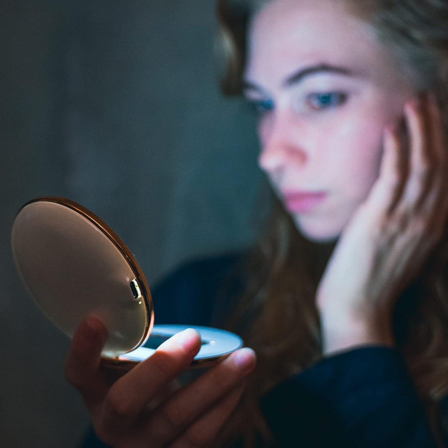 Espejo compacto UVMagic L&L SKIN con luz LED y cámara UV