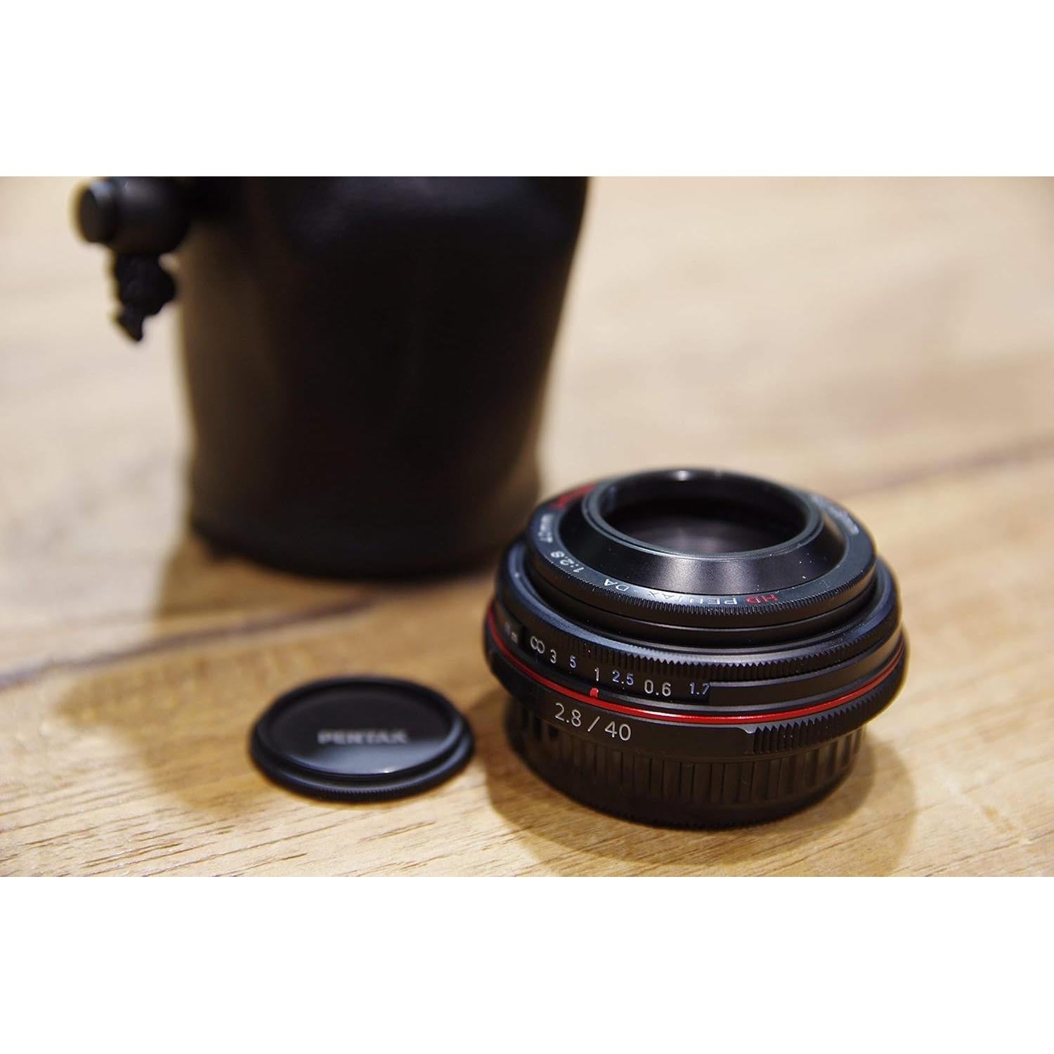 Lente Monofocal Pentax DA 40mm F2.8 Limitado Negro