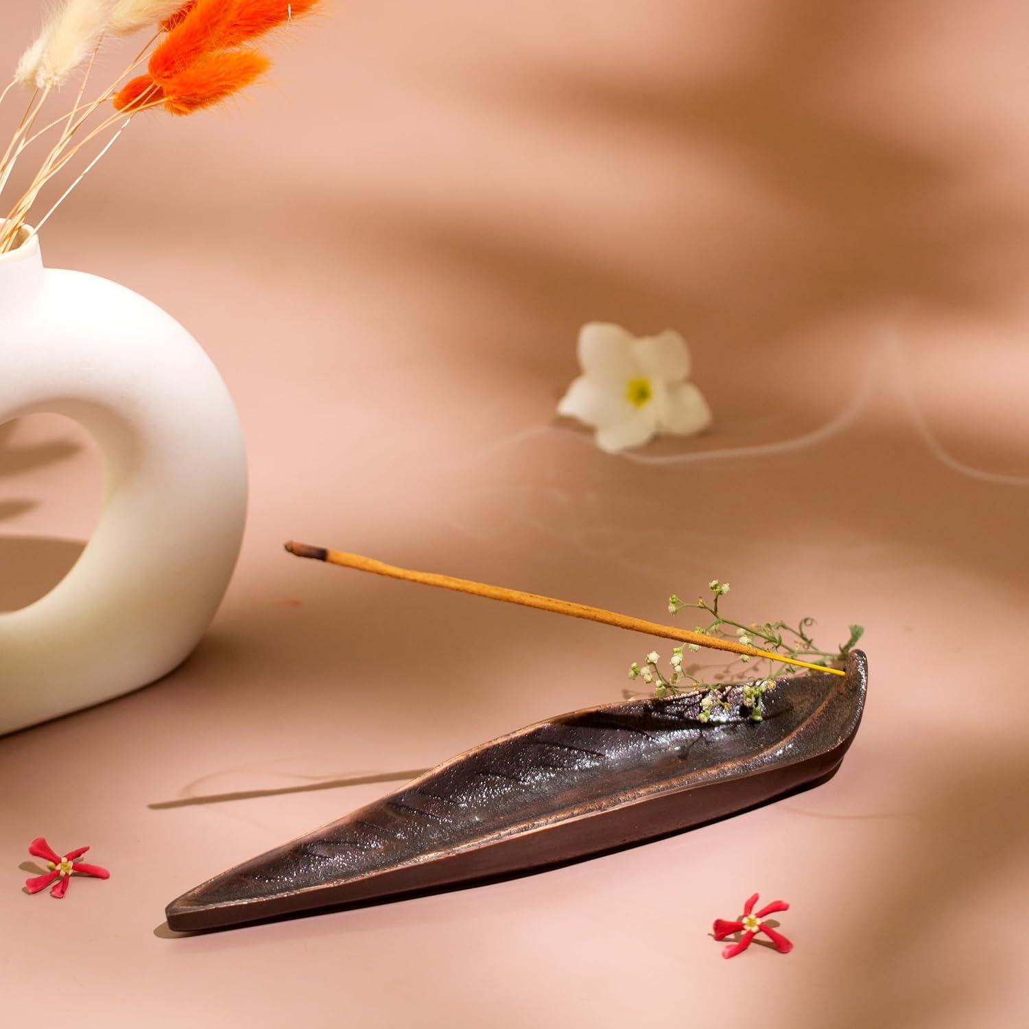 Soporte de Incienso Raajsee Cobre Hoja Curva 25.4x8.9 cm