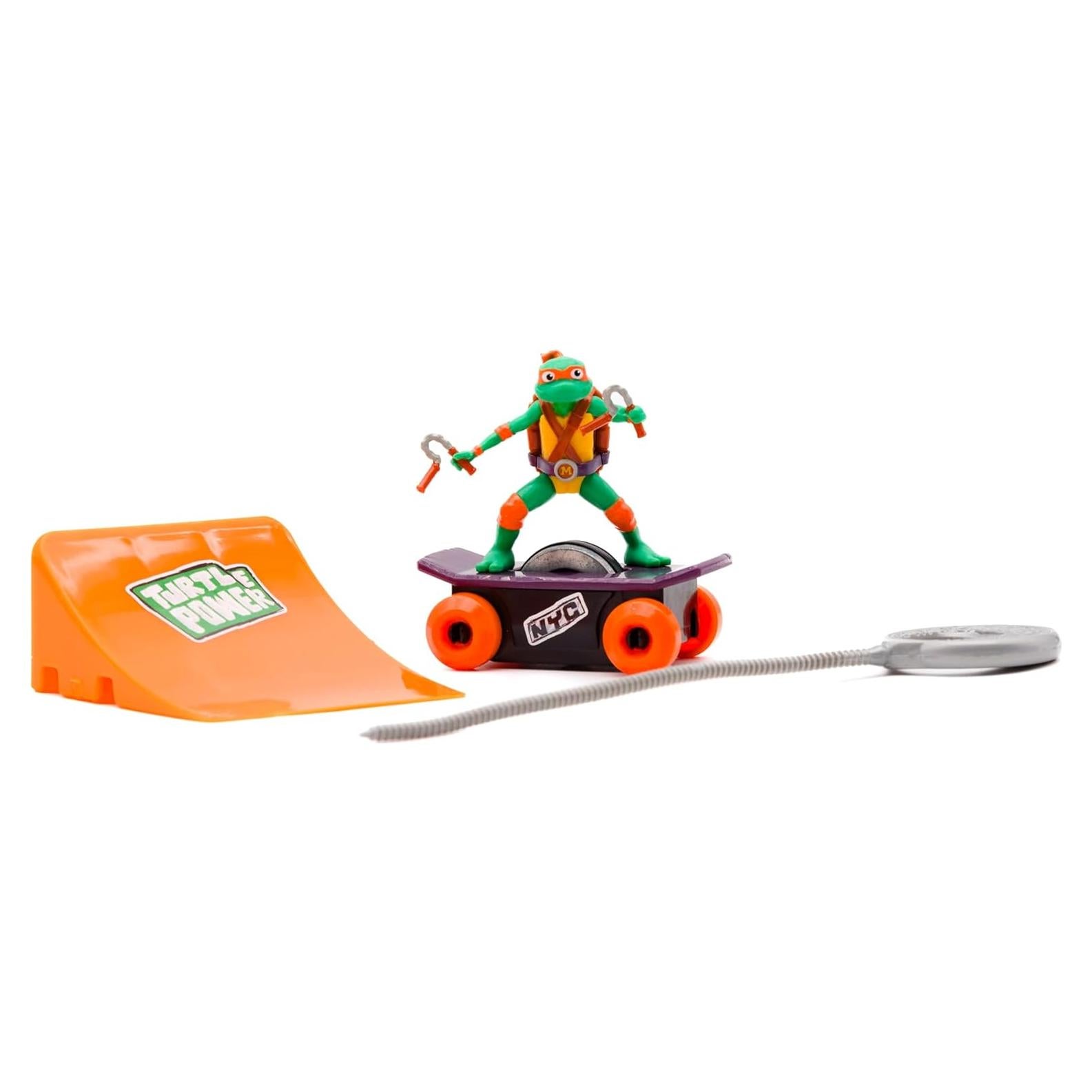 Juguete Patineta Tortugas Ninja Mikey con Rampa 5.7x7.6cm
