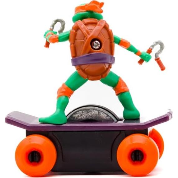 Juguete Patineta Tortugas Ninja Mikey con Rampa 5.7x7.6cm