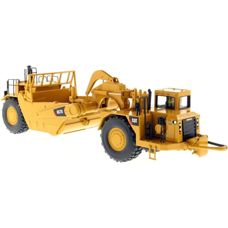 Excavadora Diecast Masters 657G con Operador - 34.29 cm