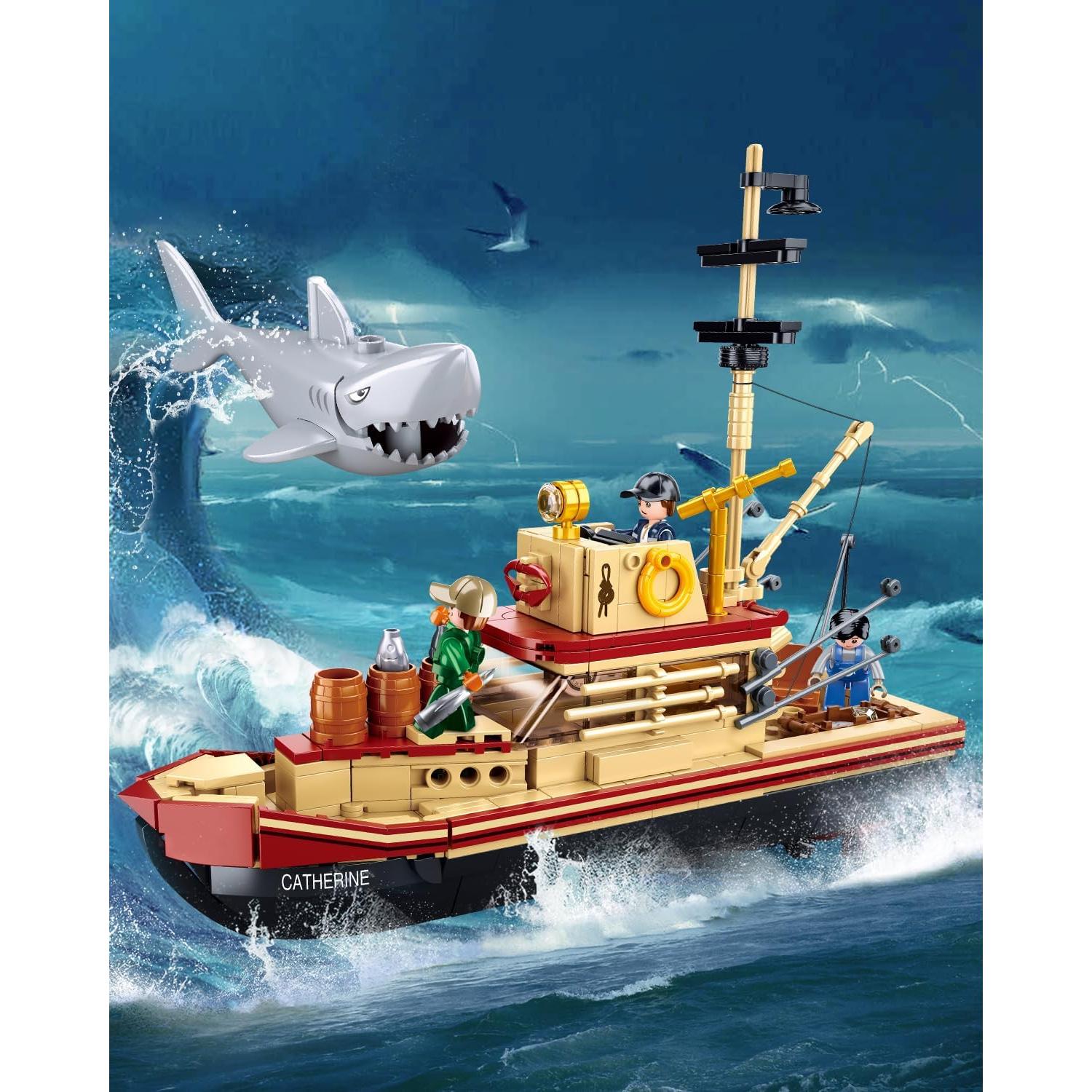 Juego de Construcción Sluban Barco de Pesca 592 PCS