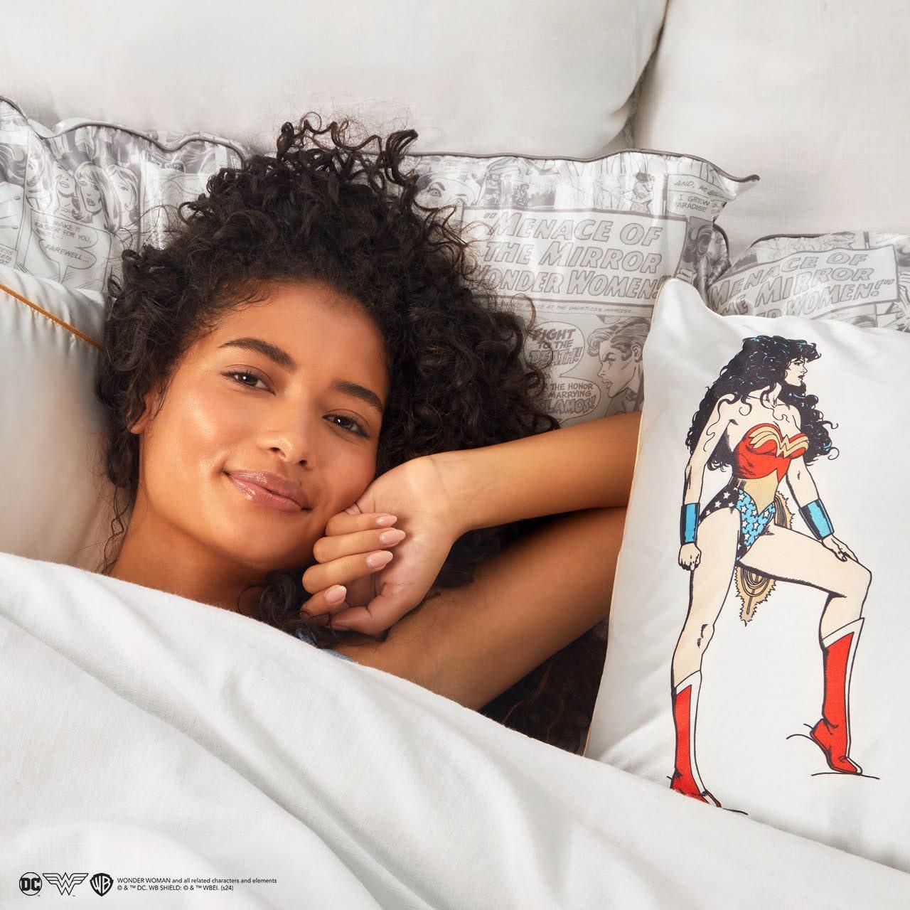 Funda de Almohada Kitsch King Satén Mujer Maravilla 600 Hilos