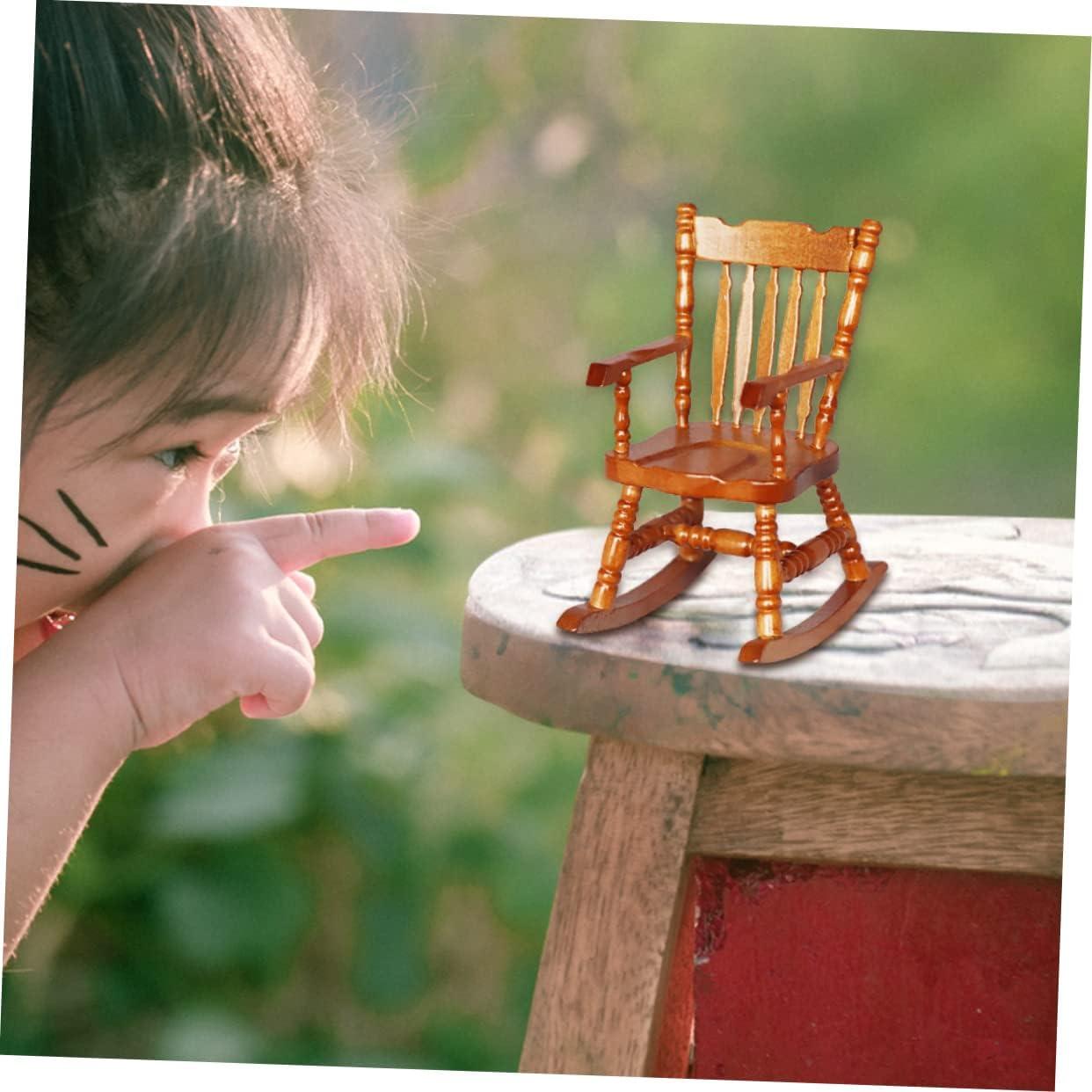 Silla Mecedora Miniatura de Madera VICASKY 8.5x6.6 cm