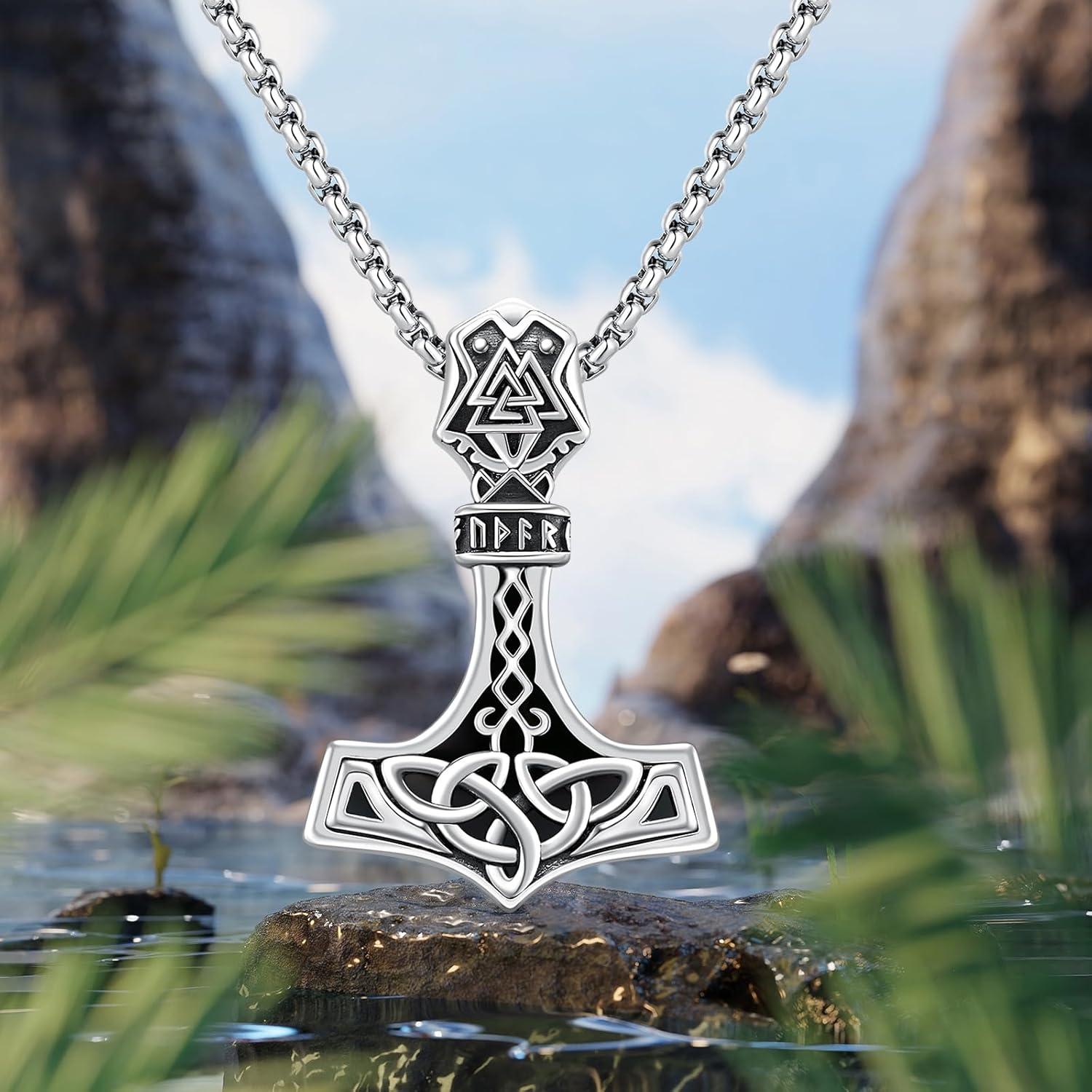 Collar Vikingo Mjolnir 925 Plata Esterlina con Ónice Negro